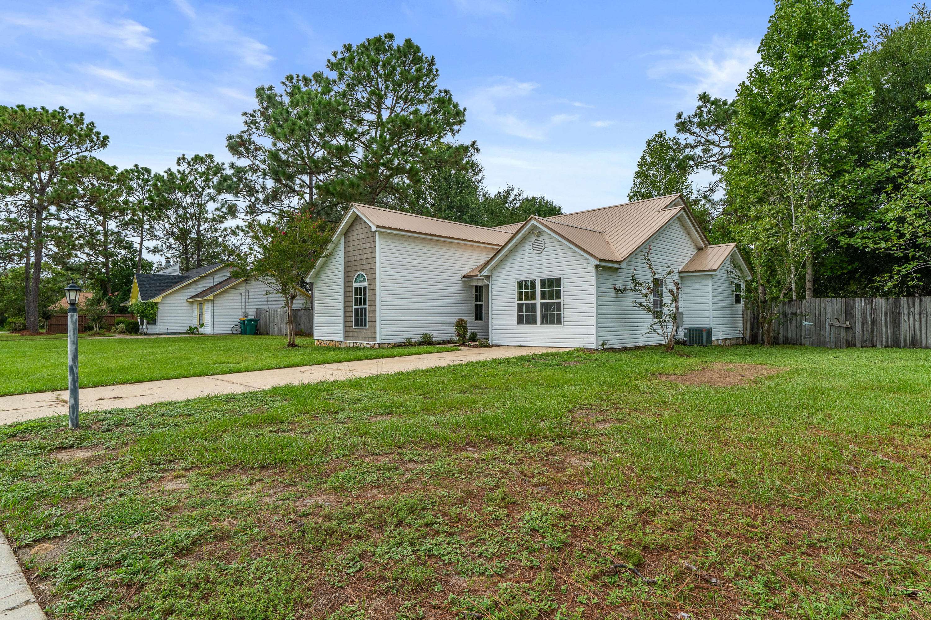 Crestview, FL 32539,415 Brown Place