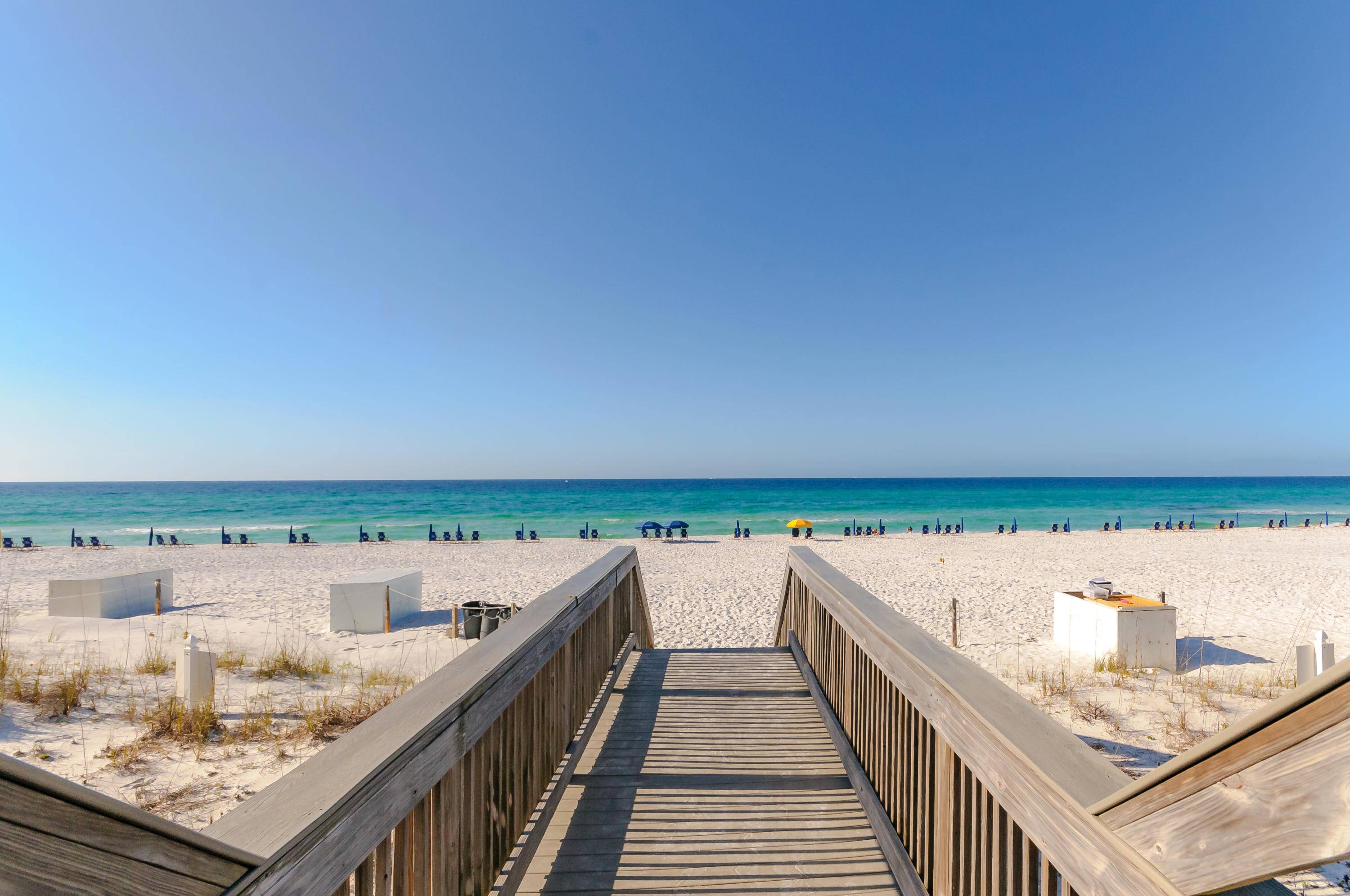 Destin, FL 32541,2996 Scenic Hwy 98  #302