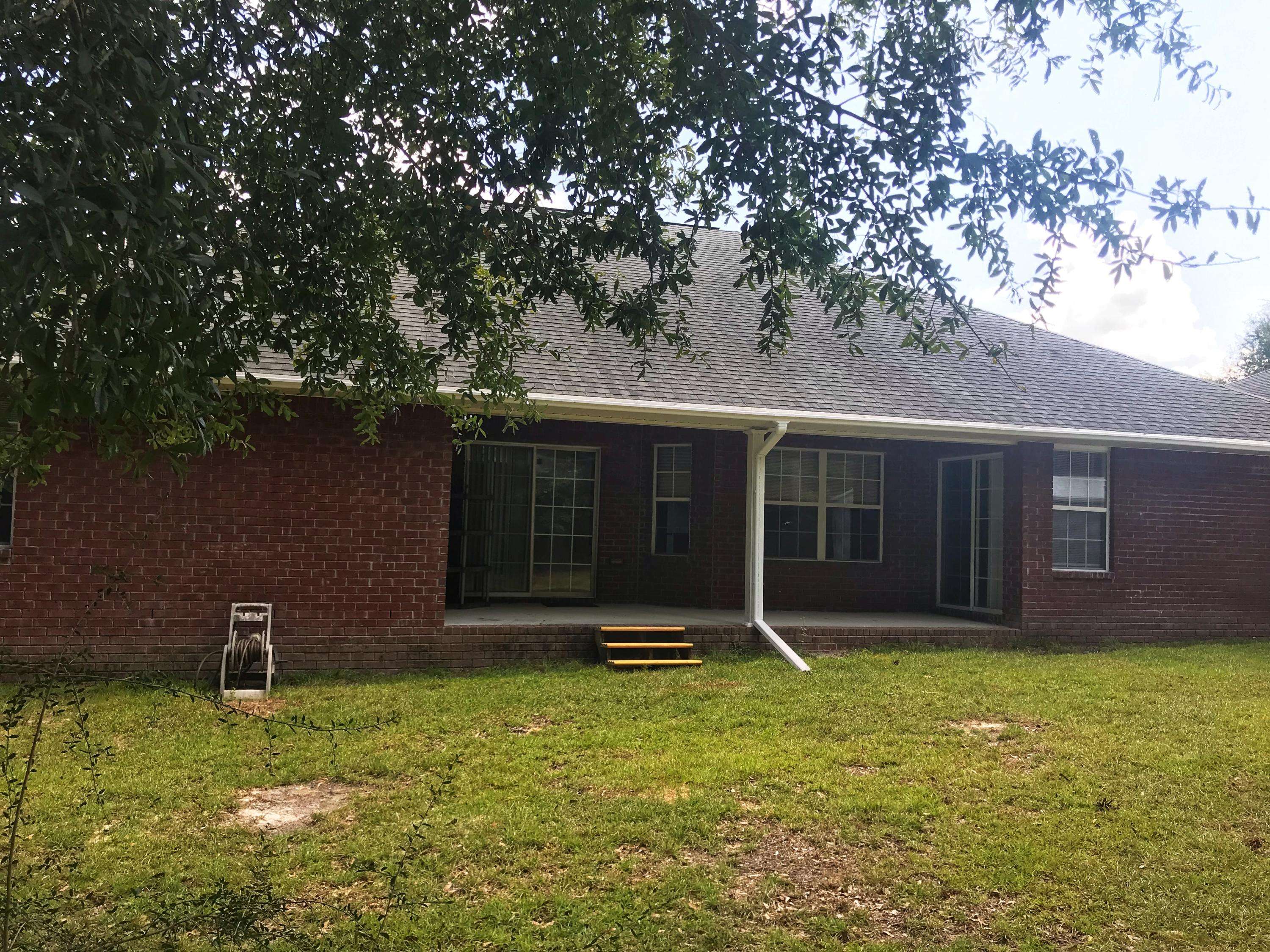 Crestview, FL 32536,304 Grey Fox Circle