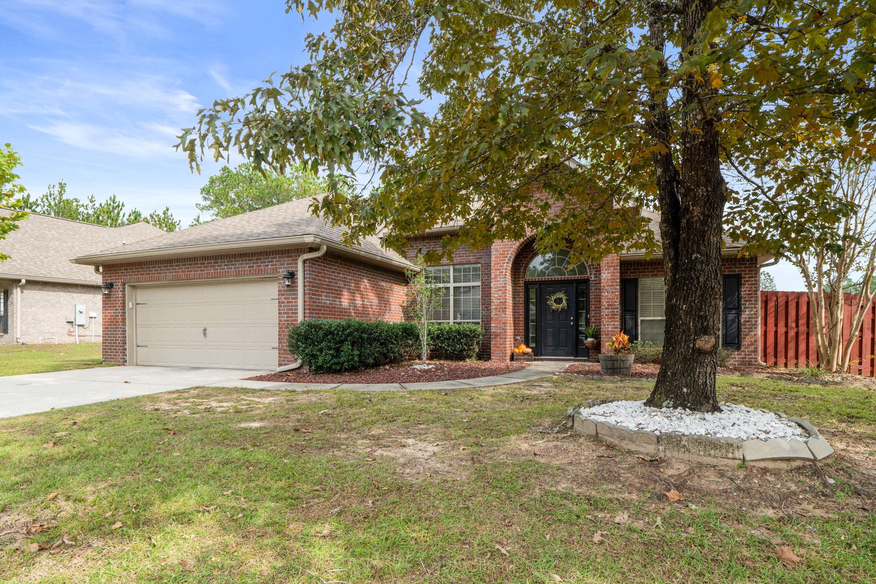 Crestview, FL 32536,104 Crab Apple Avenue