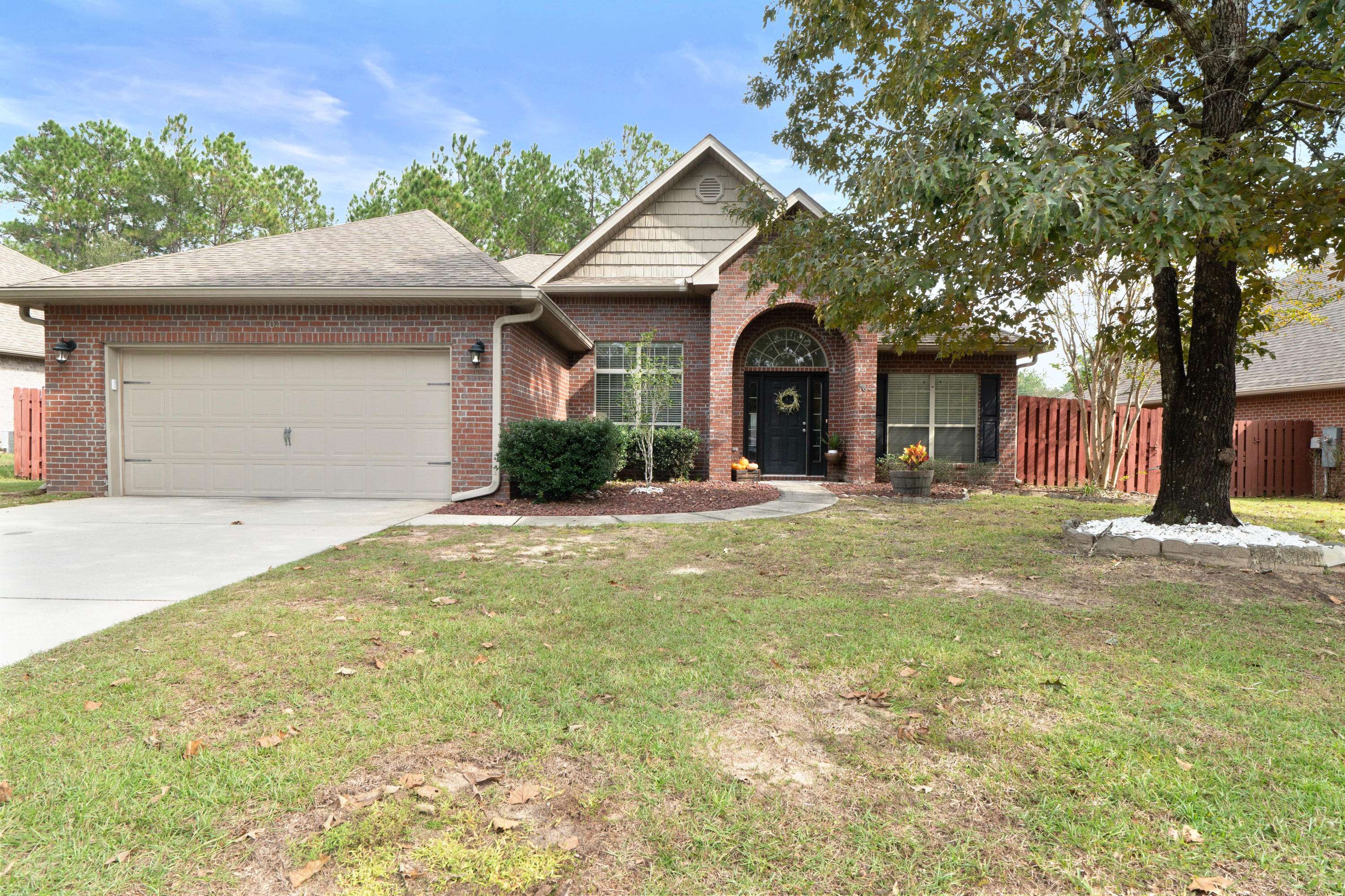 Crestview, FL 32536,104 Crab Apple Avenue