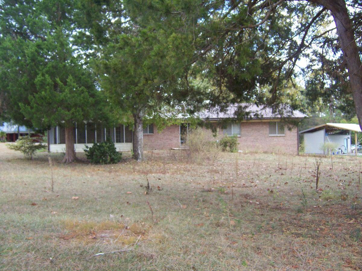 Bonifay, FL 32425,2685 Robin Hood Lane