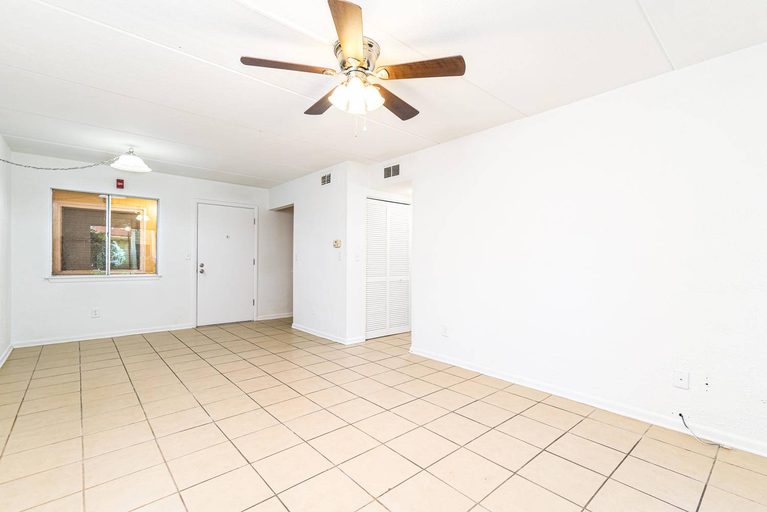 Mary Esther, FL 32569,209 W Miracle Strip Parkway  #UNIT C106