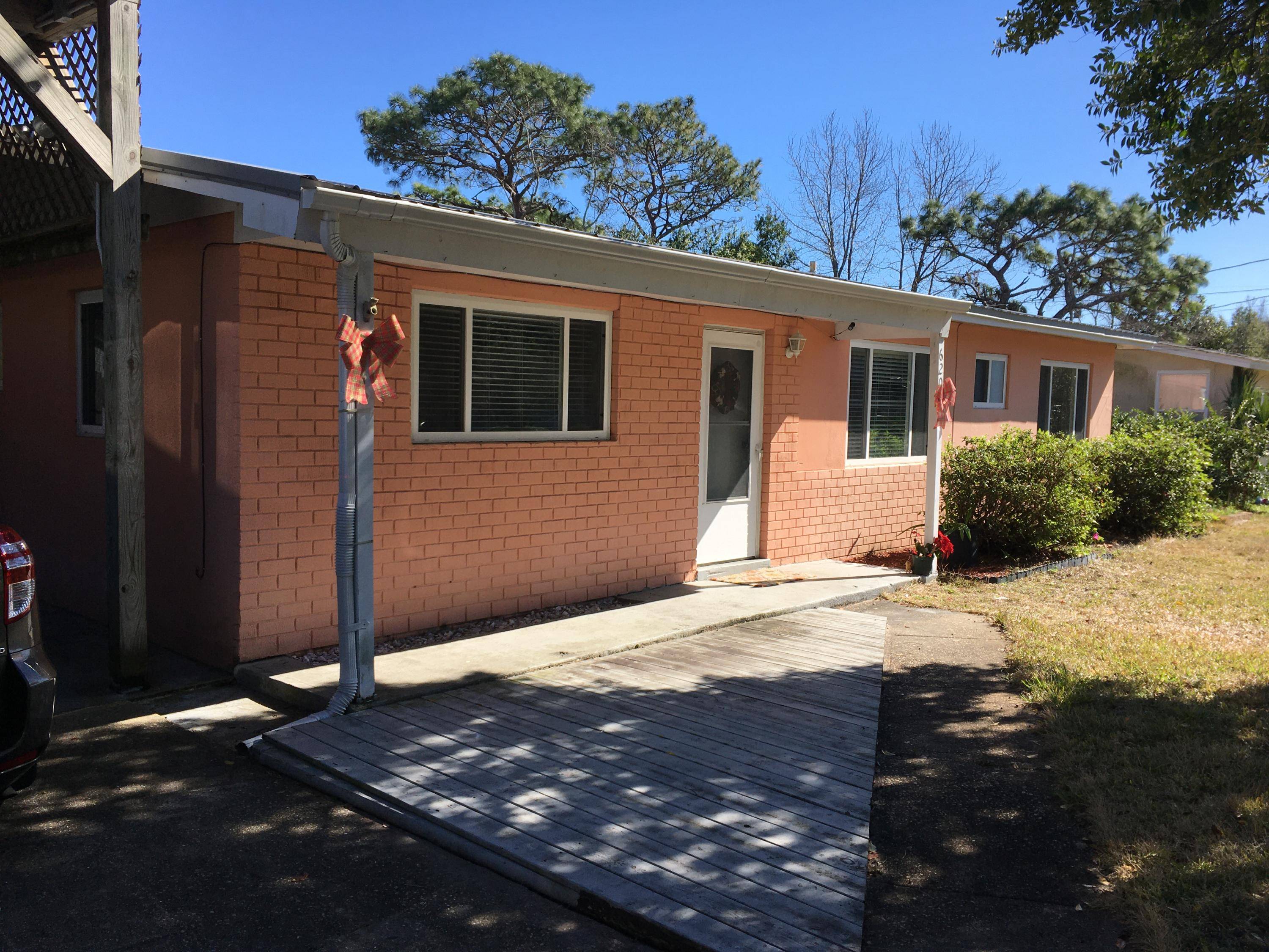 Mary Esther, FL 32569,620 Cornwall Terrace