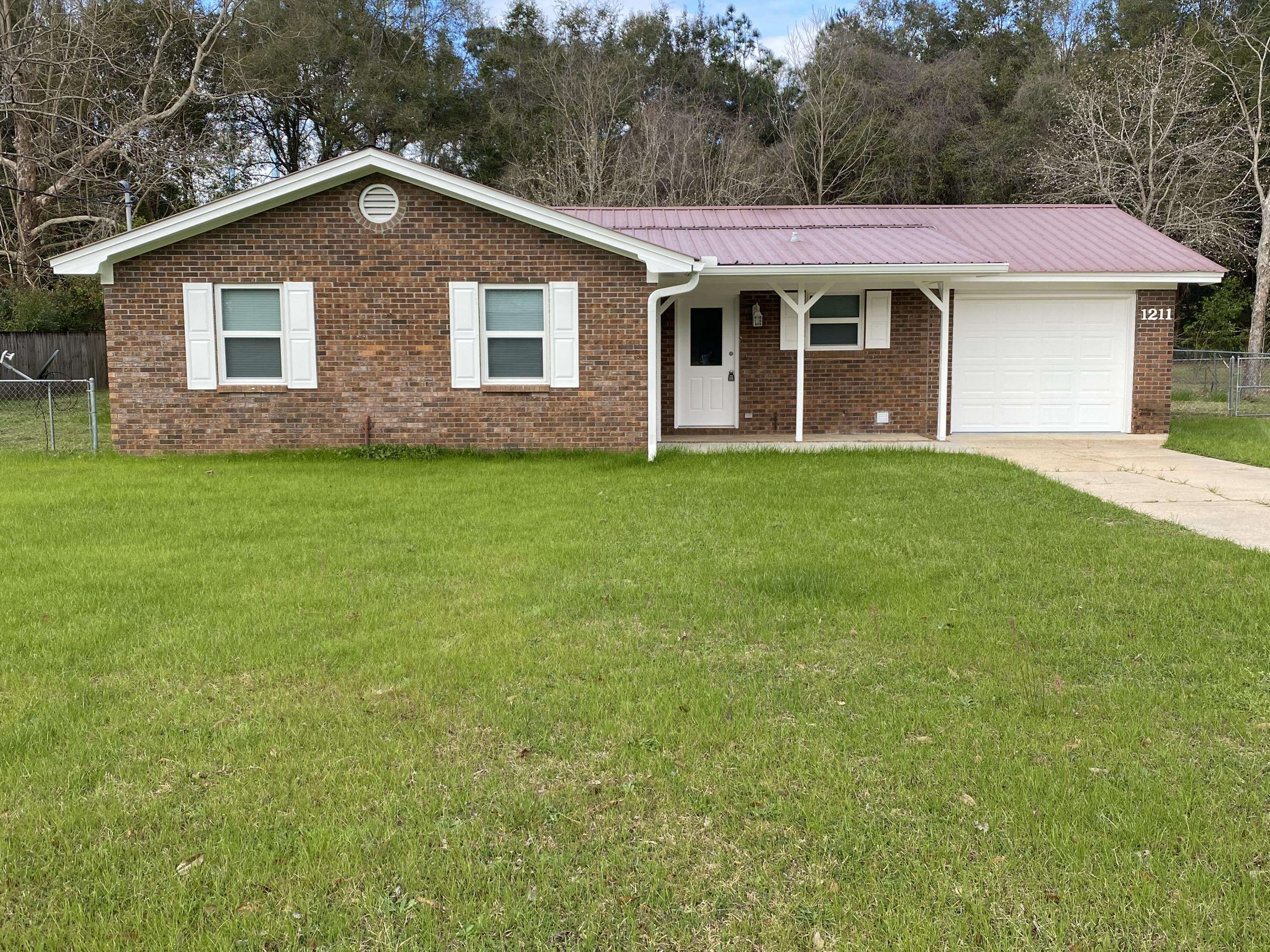 Crestview, FL 32539,1211 Sunshine Drive