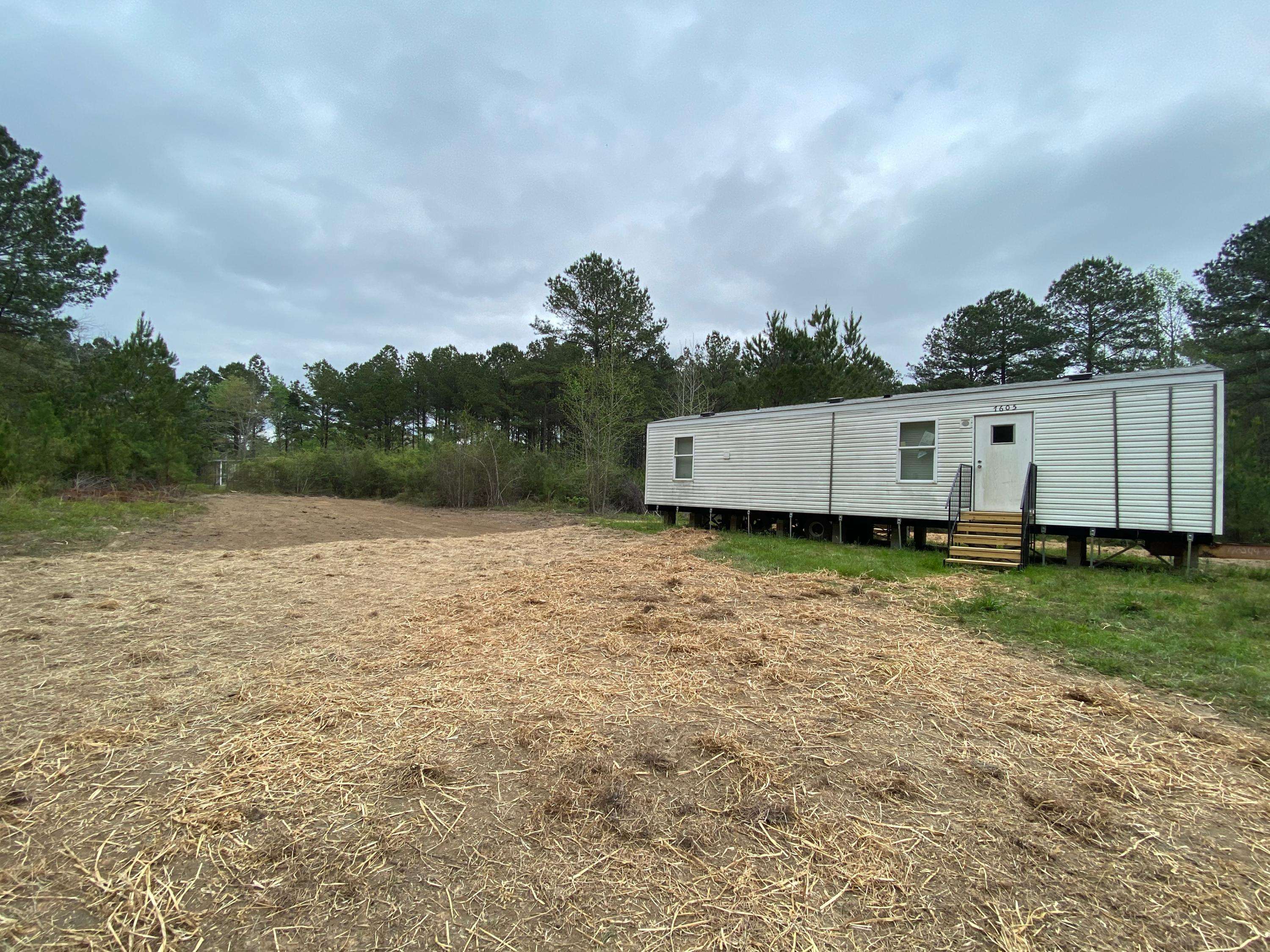 Laurel Hill, FL 32567,7605 Buck Tyner Road