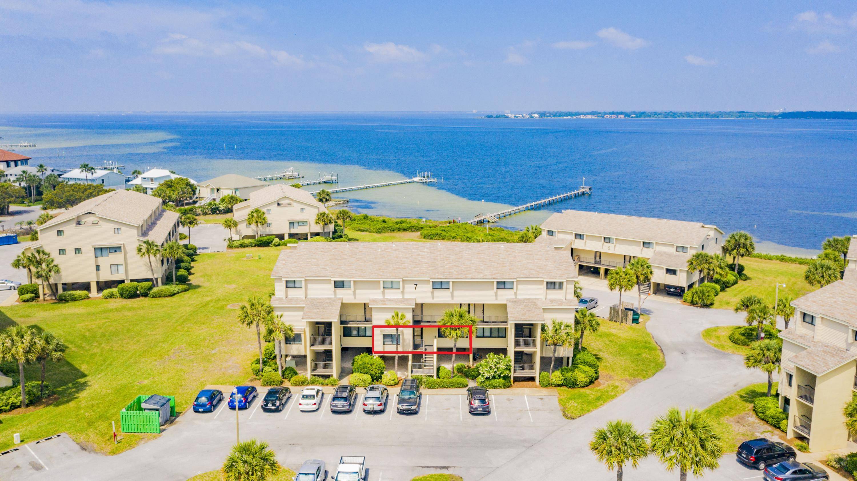 Pensacola Beach, FL 32561,900 Fort Pickens Road  #712