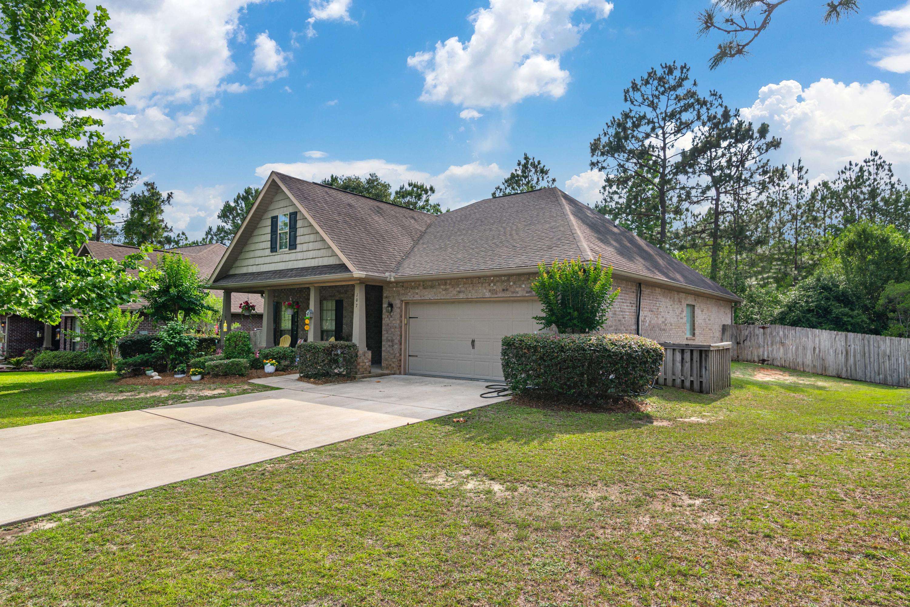 Crestview, FL 32536,107 Crab Apple Avenue