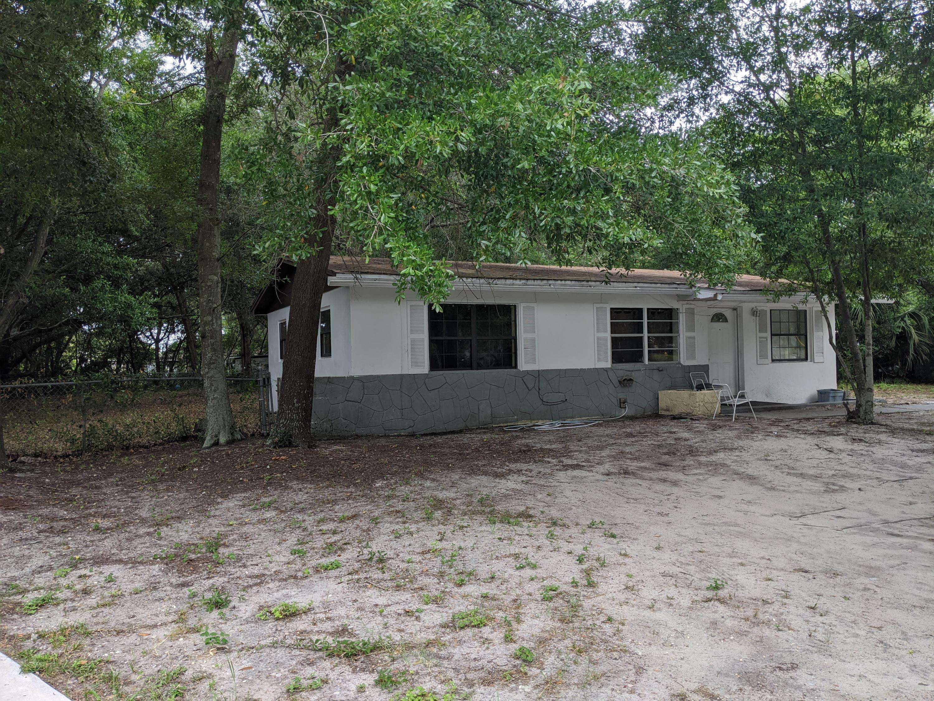 Mary Esther, FL 32569,495 Argyle Court