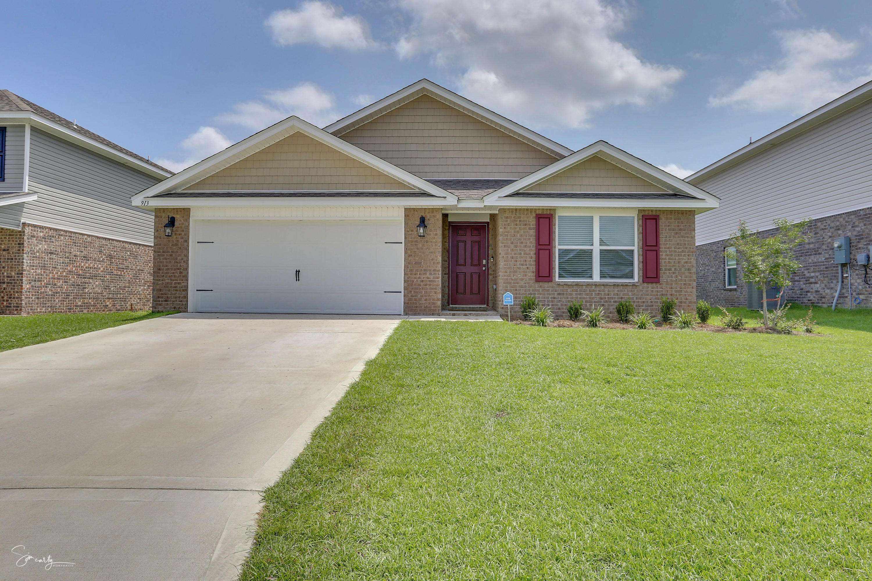 Crestview, FL 32539,913 Merganser Way