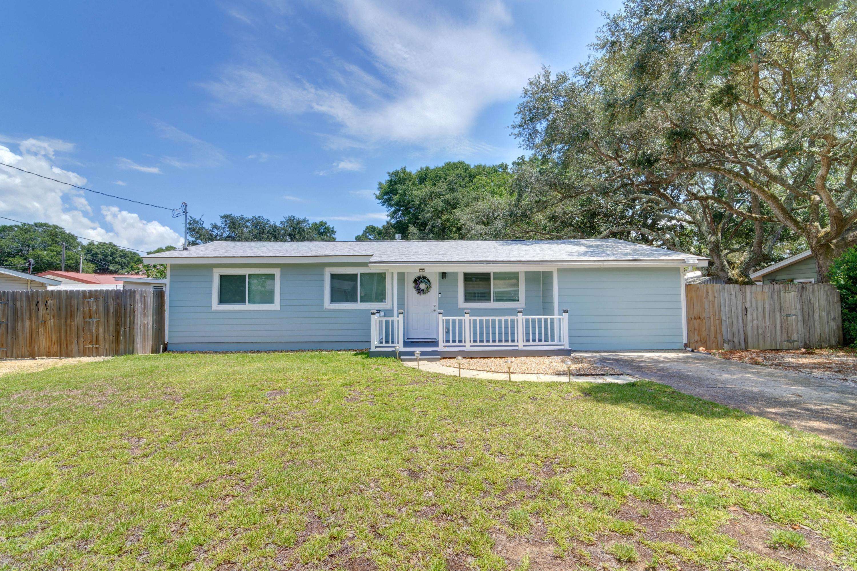 Mary Esther, FL 32569,4 Mary Esther Drive