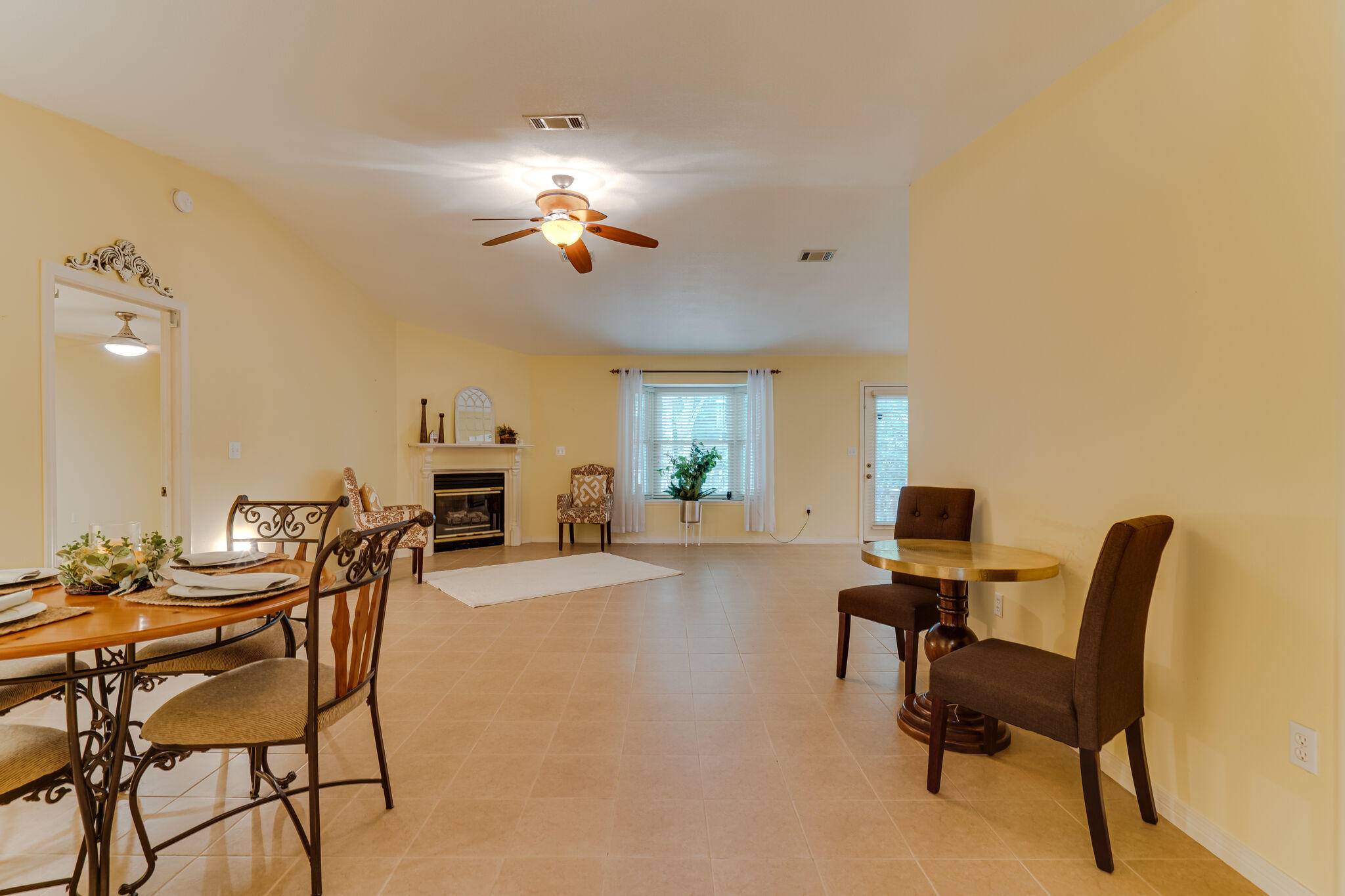 Valparaiso, FL 32580,196 Chicago Avenue