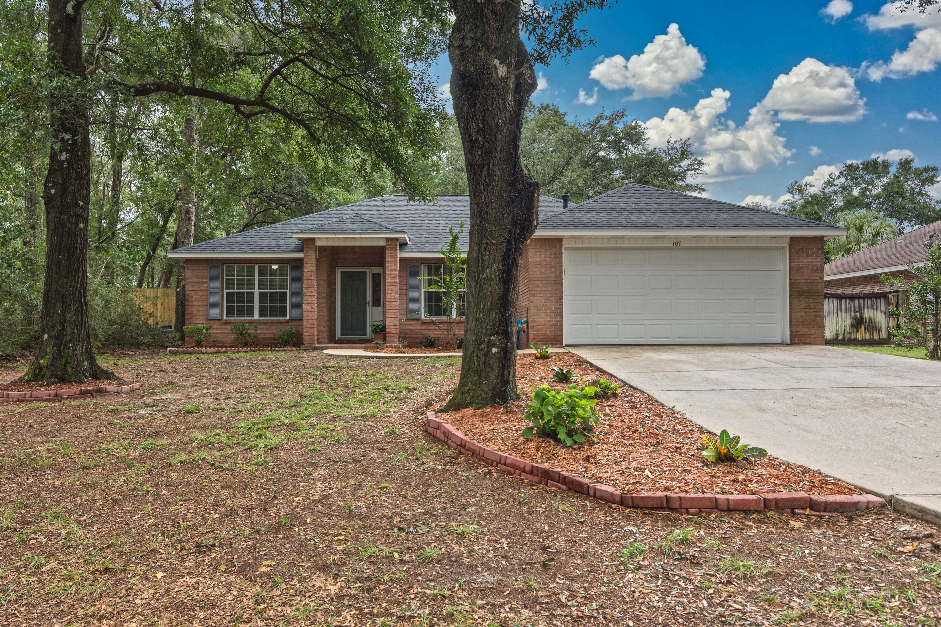 Crestview, FL 32536,107 Chippewa Trail