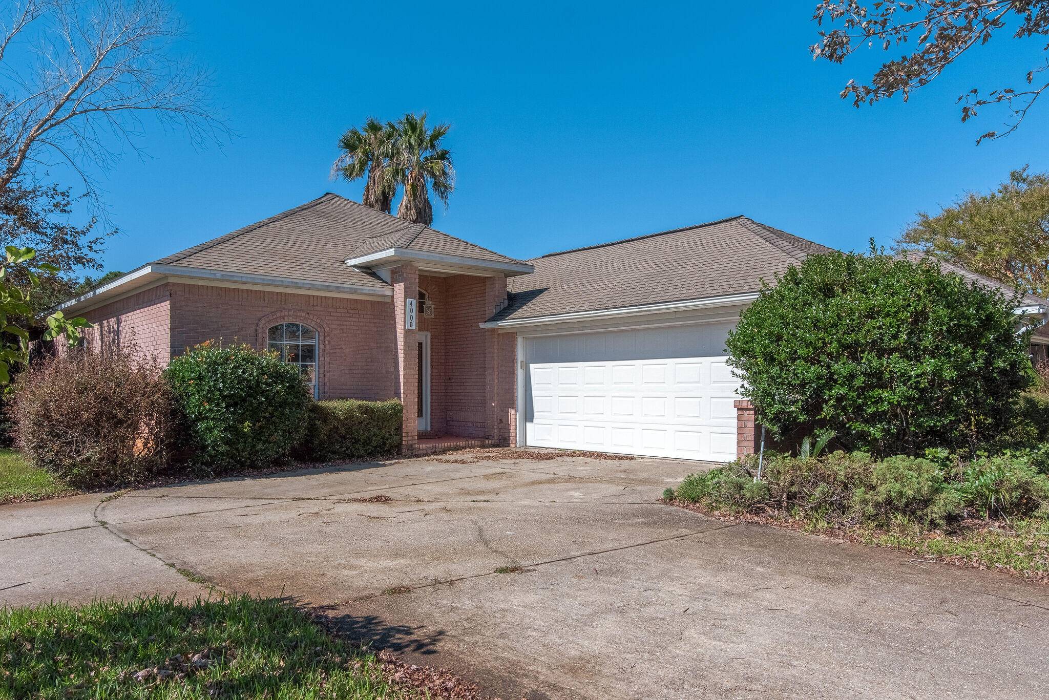 Gulf Breeze, FL 32563,4000 Longwood Circle