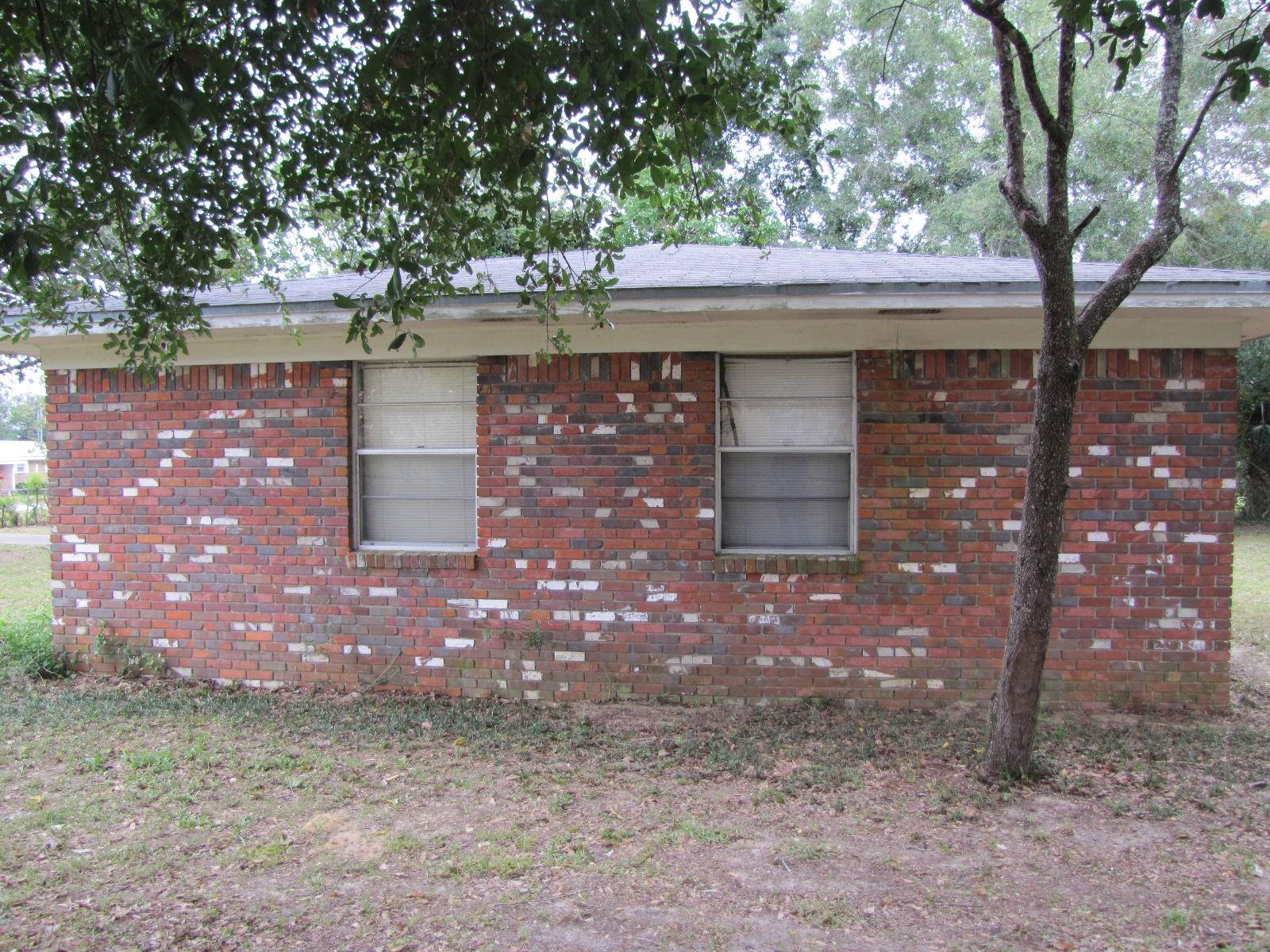 Crestview, FL 32539,1215 Pinewood Lane