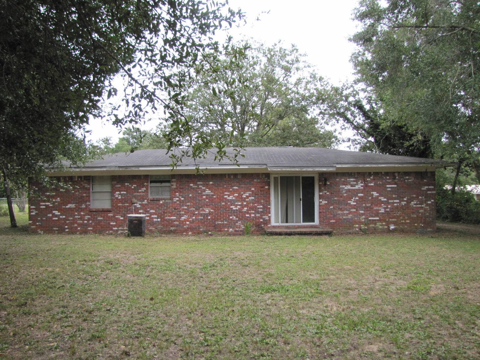 Crestview, FL 32539,1215 Pinewood Lane