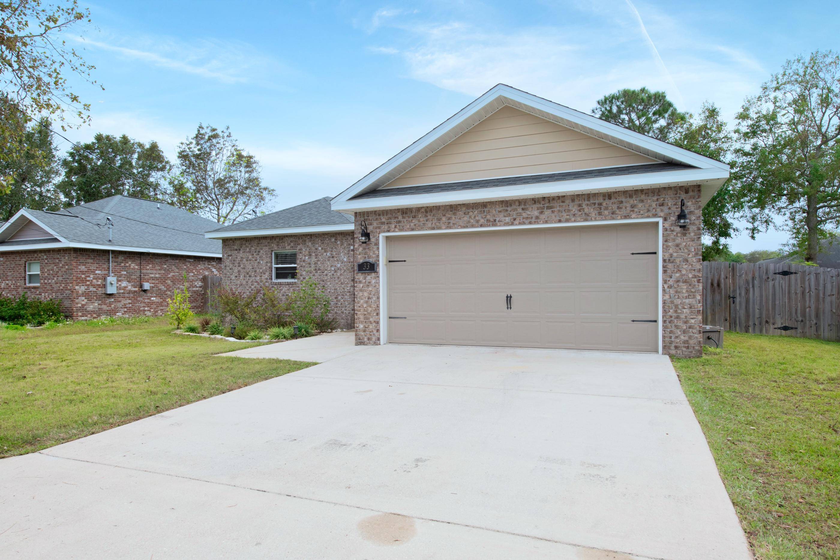 Mary Esther, FL 32569,33 Snook Road