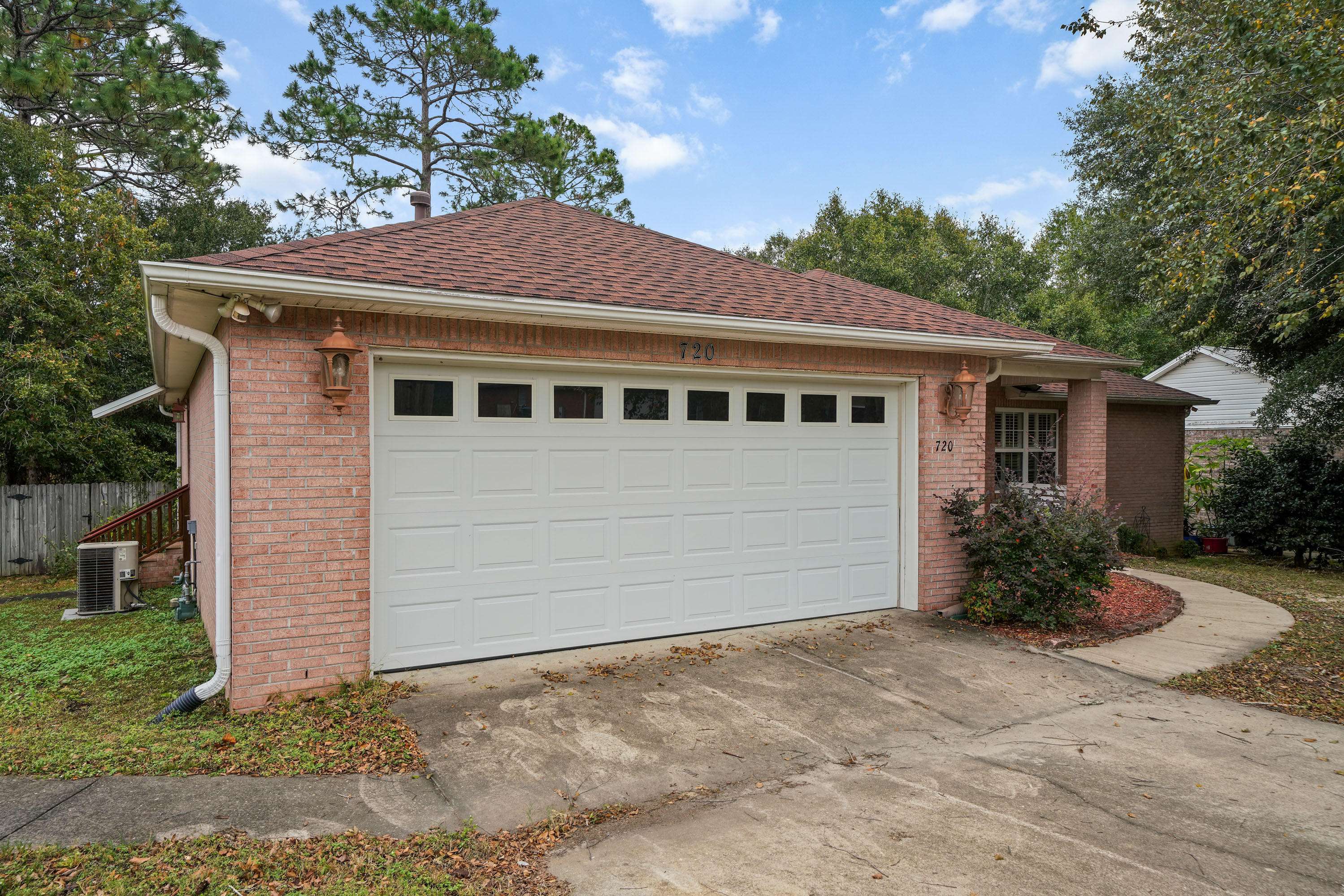 Crestview, FL 32539,720 Riva Ridge Drive