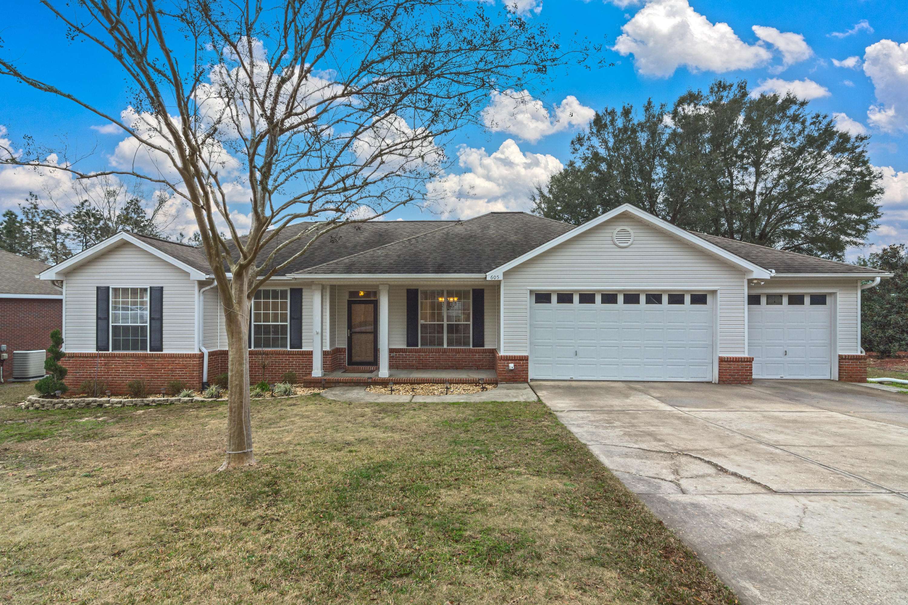 Crestview, FL 32539,605 W Lynn Brook