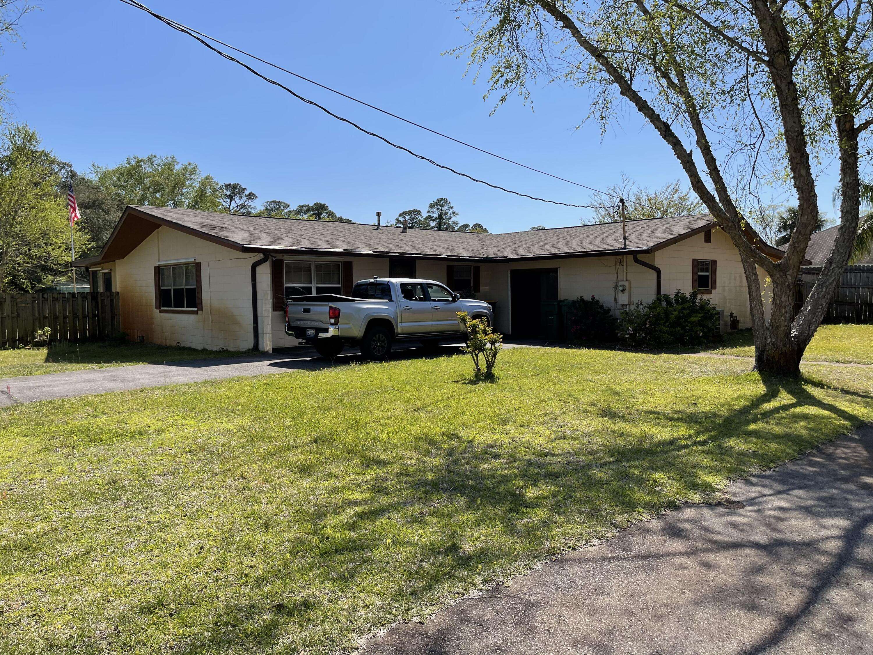 Mary Esther, FL 32569,108 Dolphin Road