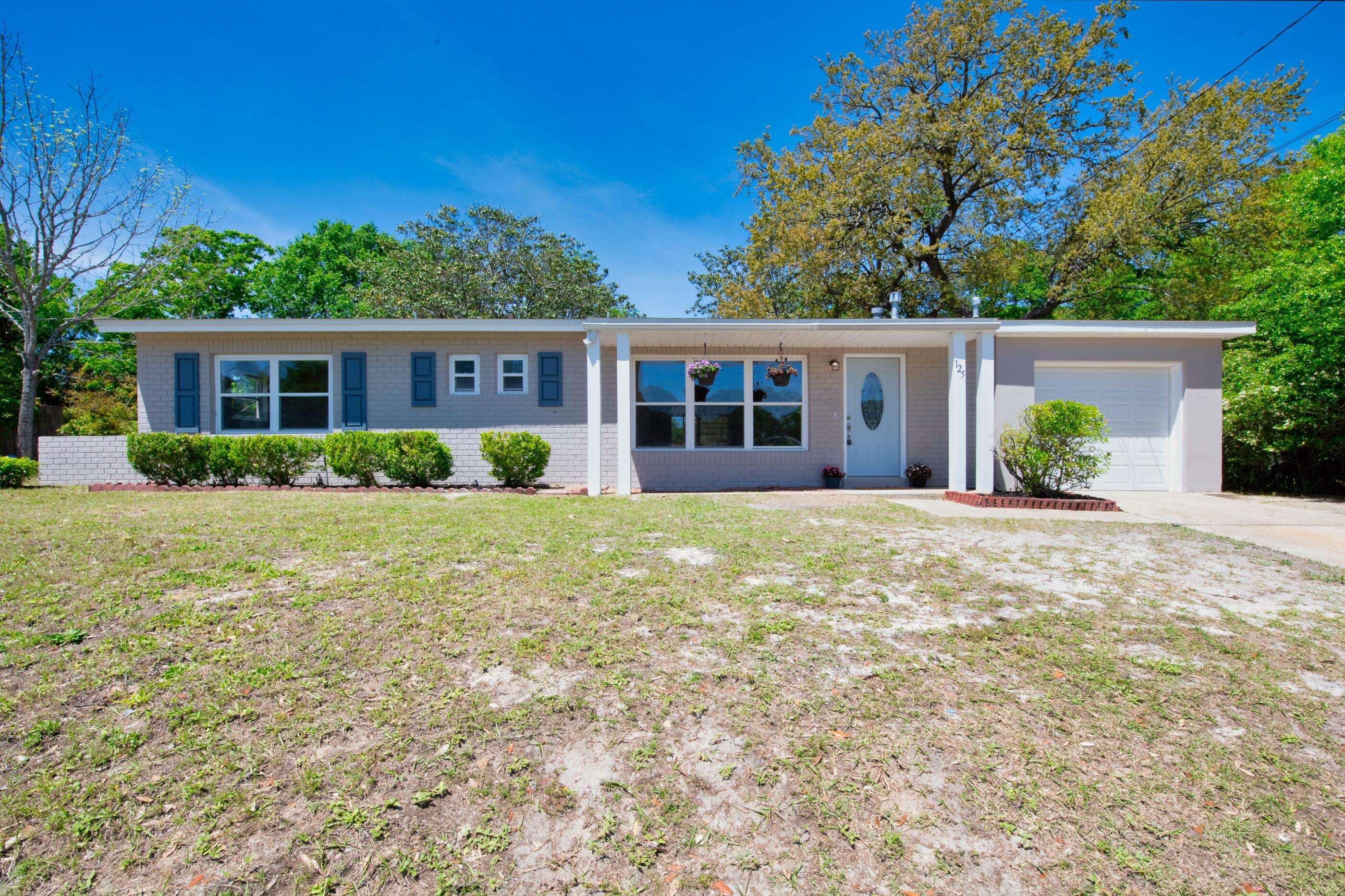 Mary Esther, FL 32569,125 W Terry Circle