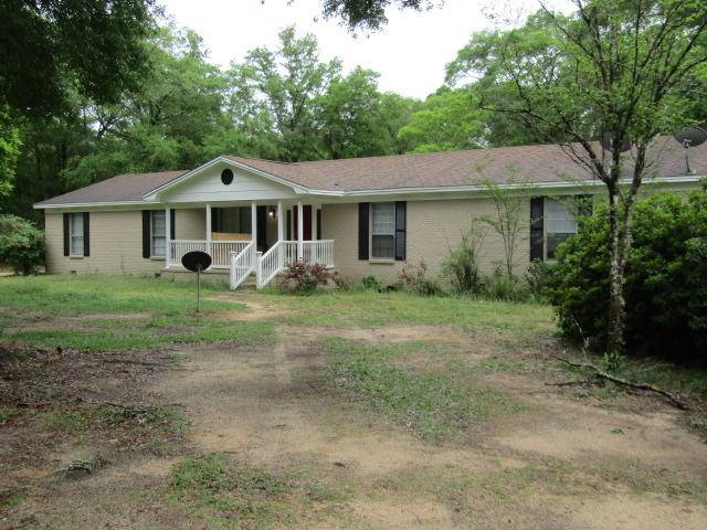 Baker, FL 32531,1112 Country Living Road