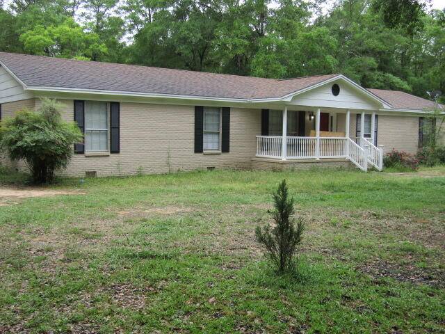 Baker, FL 32531,1112 Country Living Road