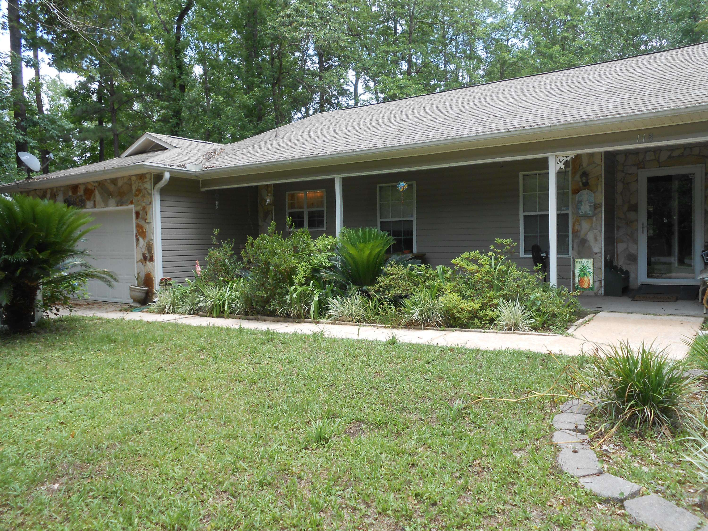 Crestview, FL 32536,118 Fairway Drive