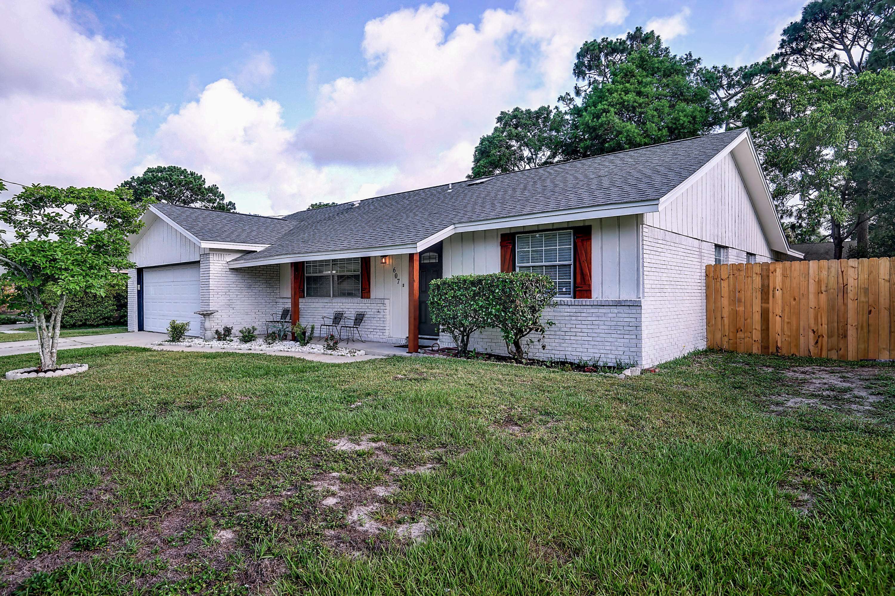 Fort Walton Beach, FL 32547,607 ironwood Drive