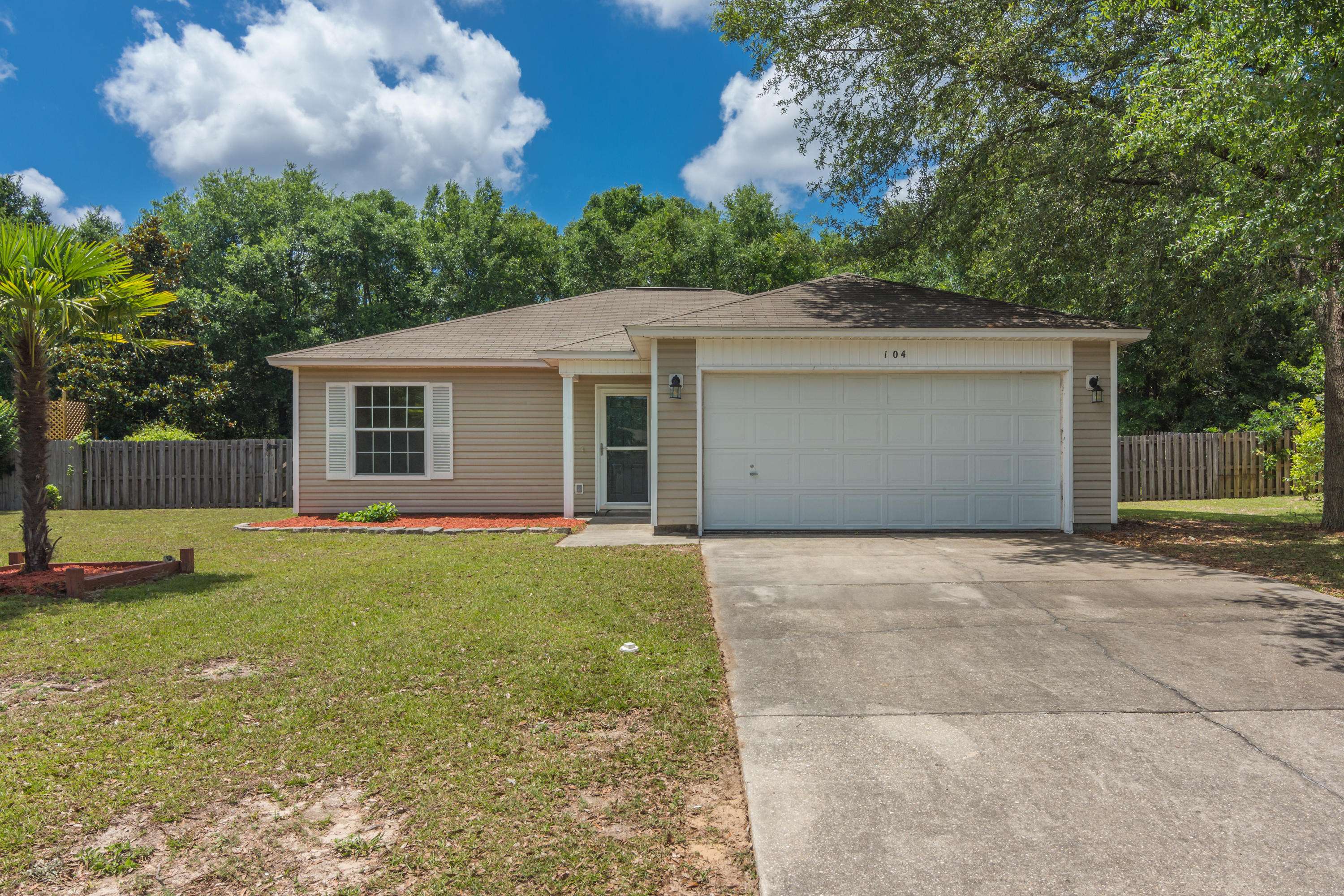 Crestview, FL 32536,104 Cabana Way