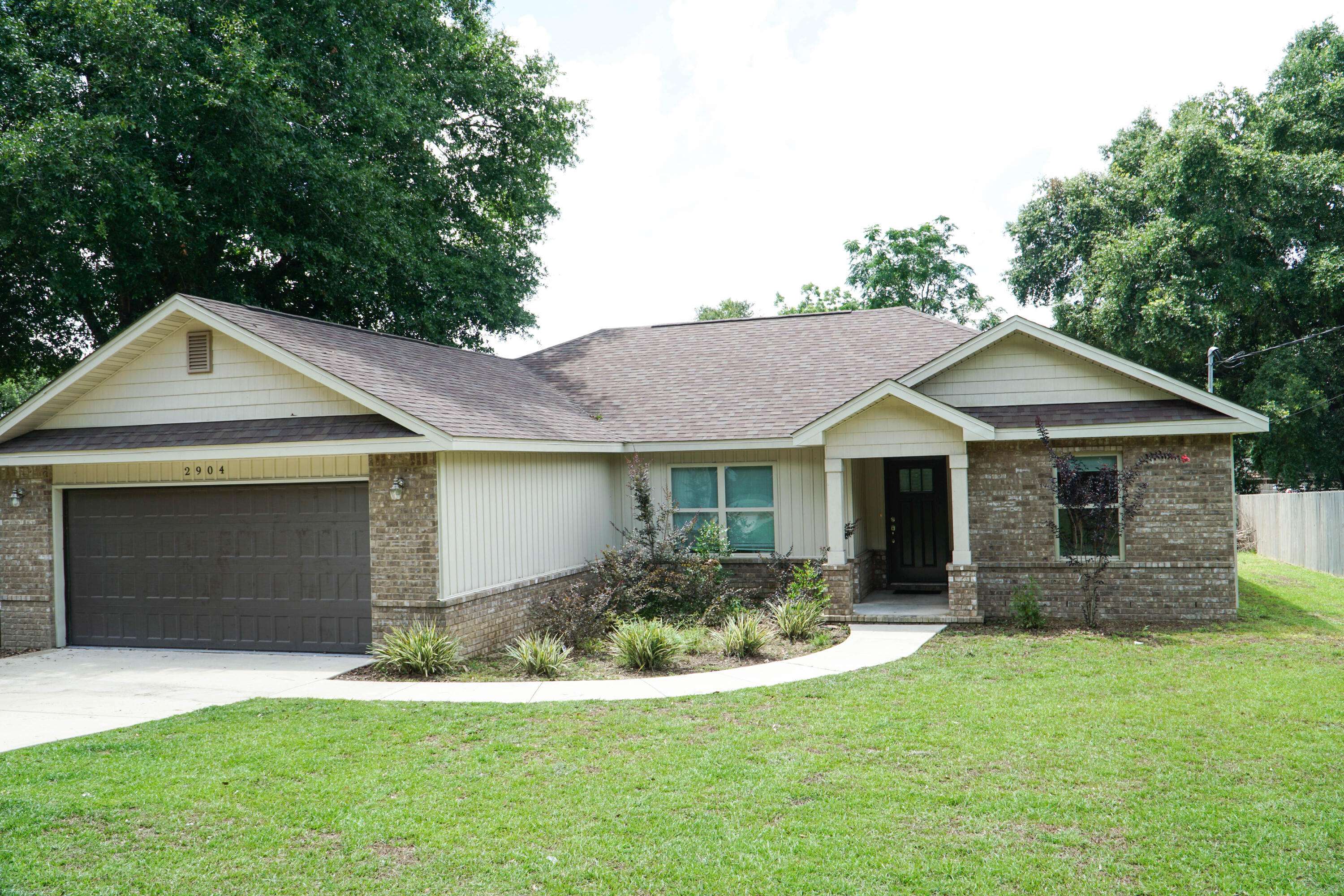 Crestview, FL 32539,2904 NE 2nd Avenue