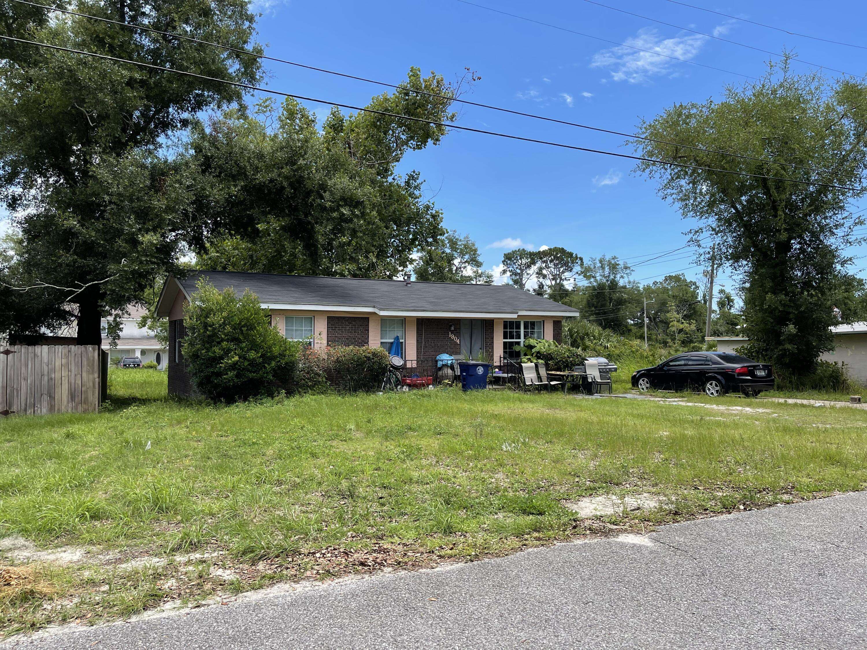 Panama City, FL 32405,1904 Grant Avenue