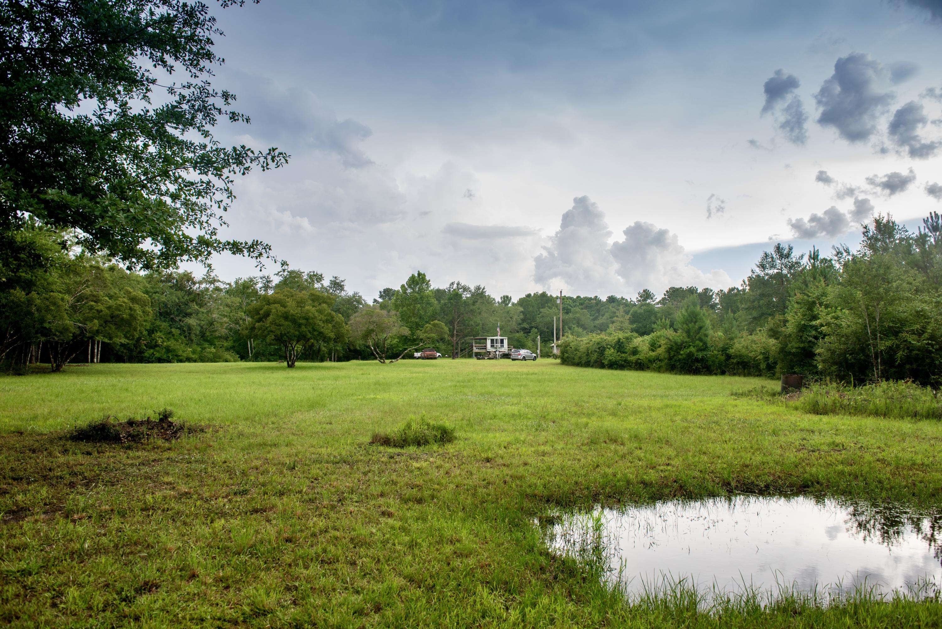 Defuniak Springs, FL 32433,839 Plantation Lane