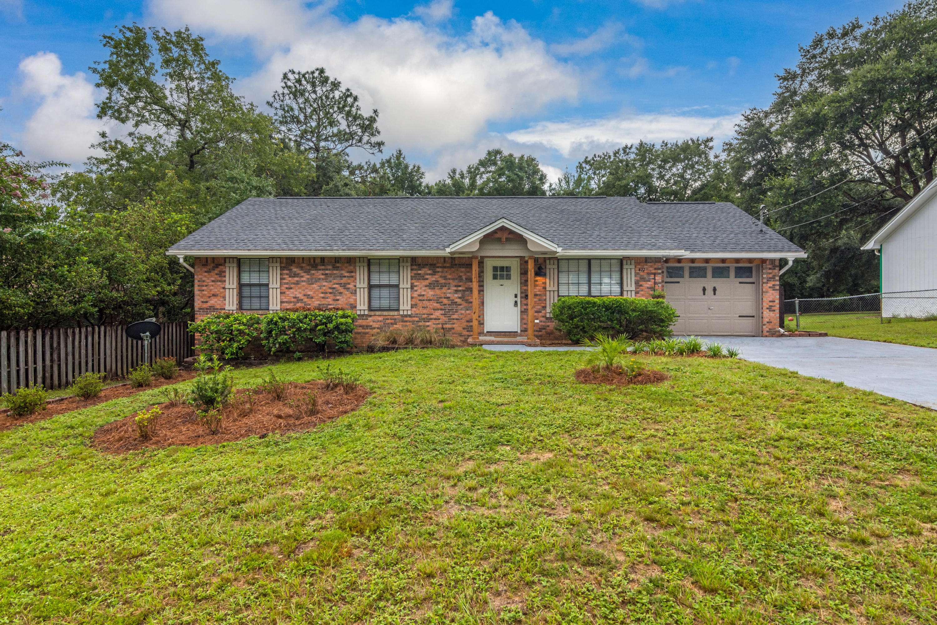Crestview, FL 32539,427 John King Road