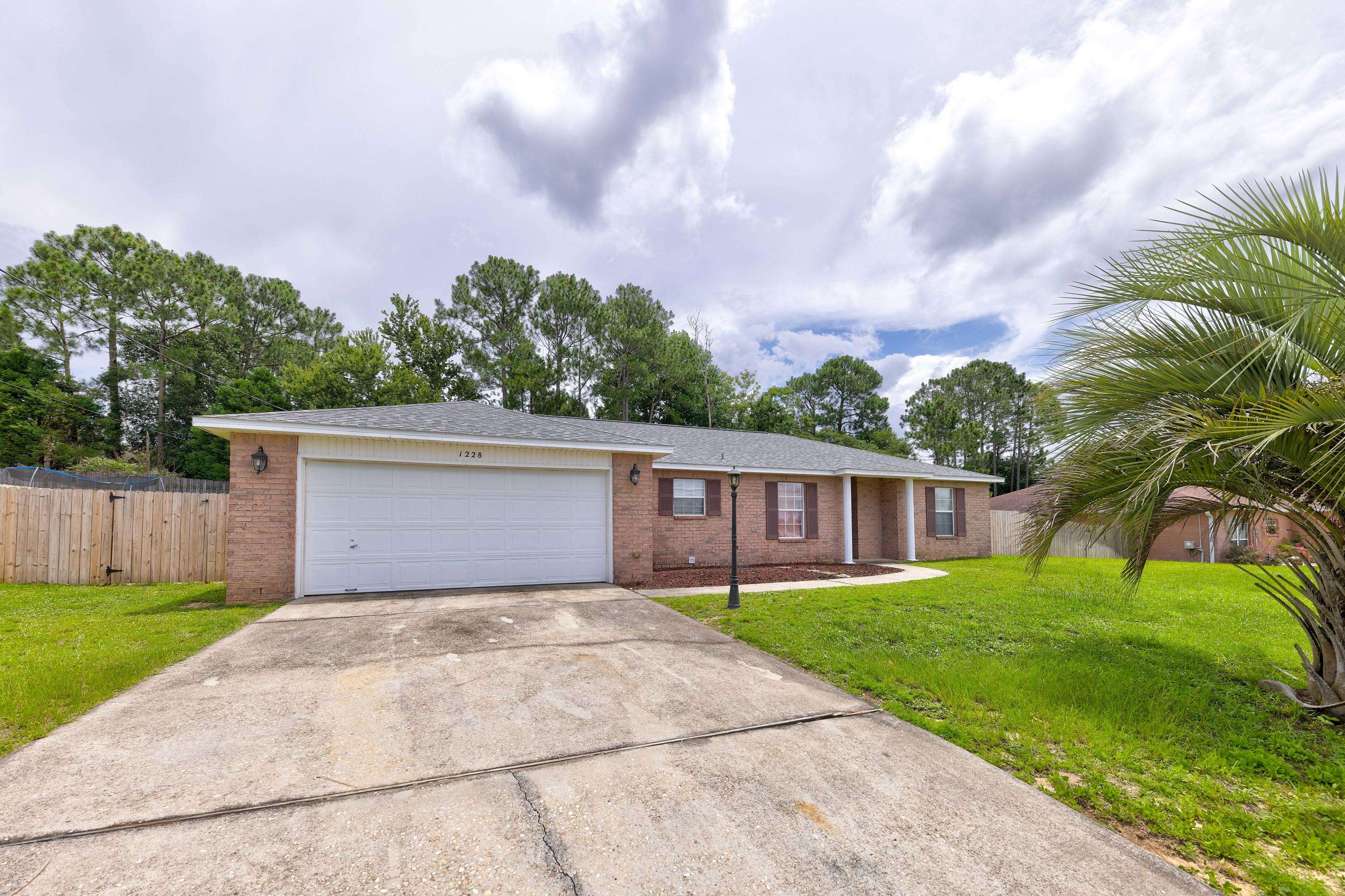 Crestview, FL 32536,1228 Northview Drive