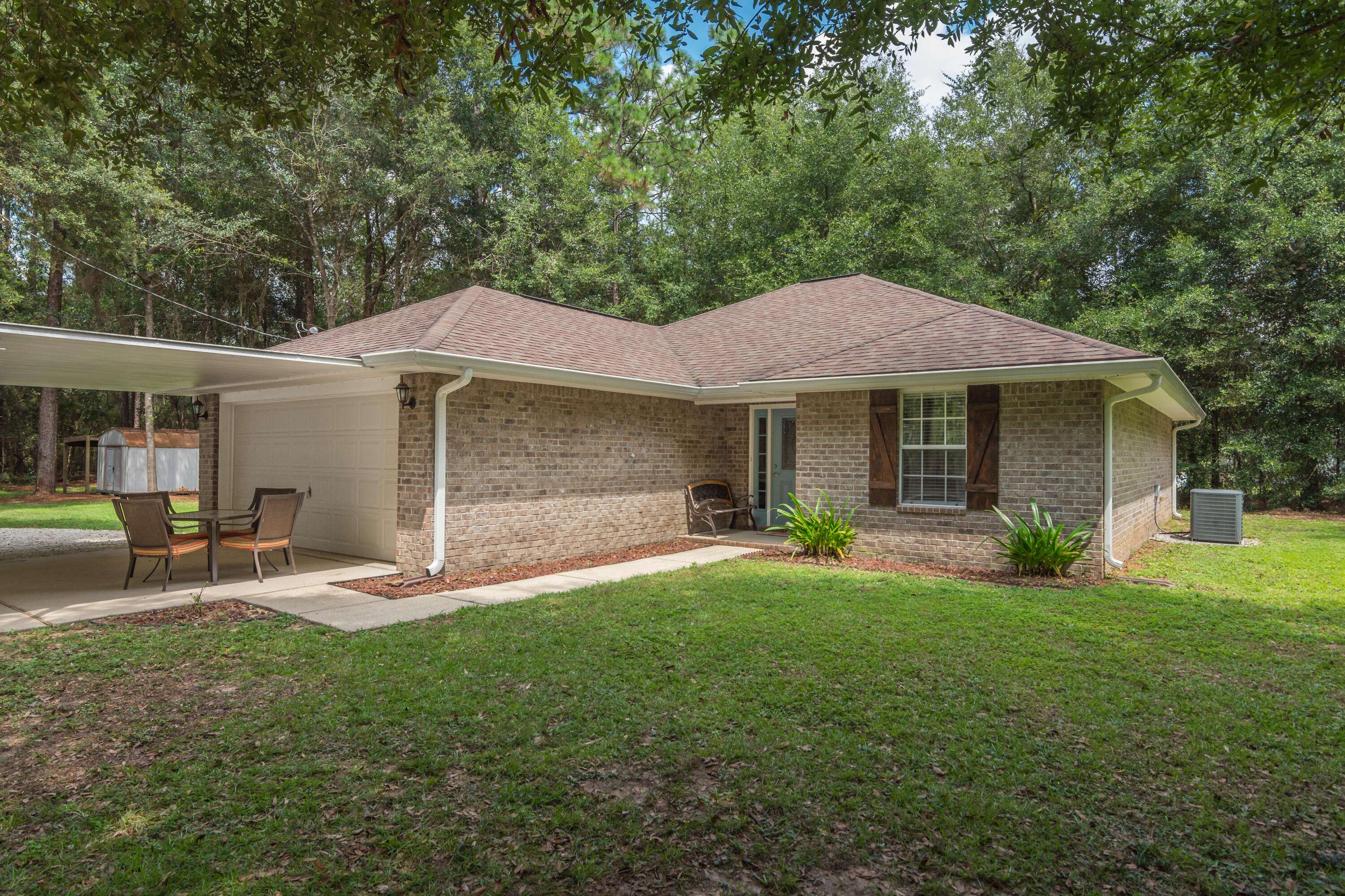 Holt, FL 32564,7466 Leonard Barnes Road