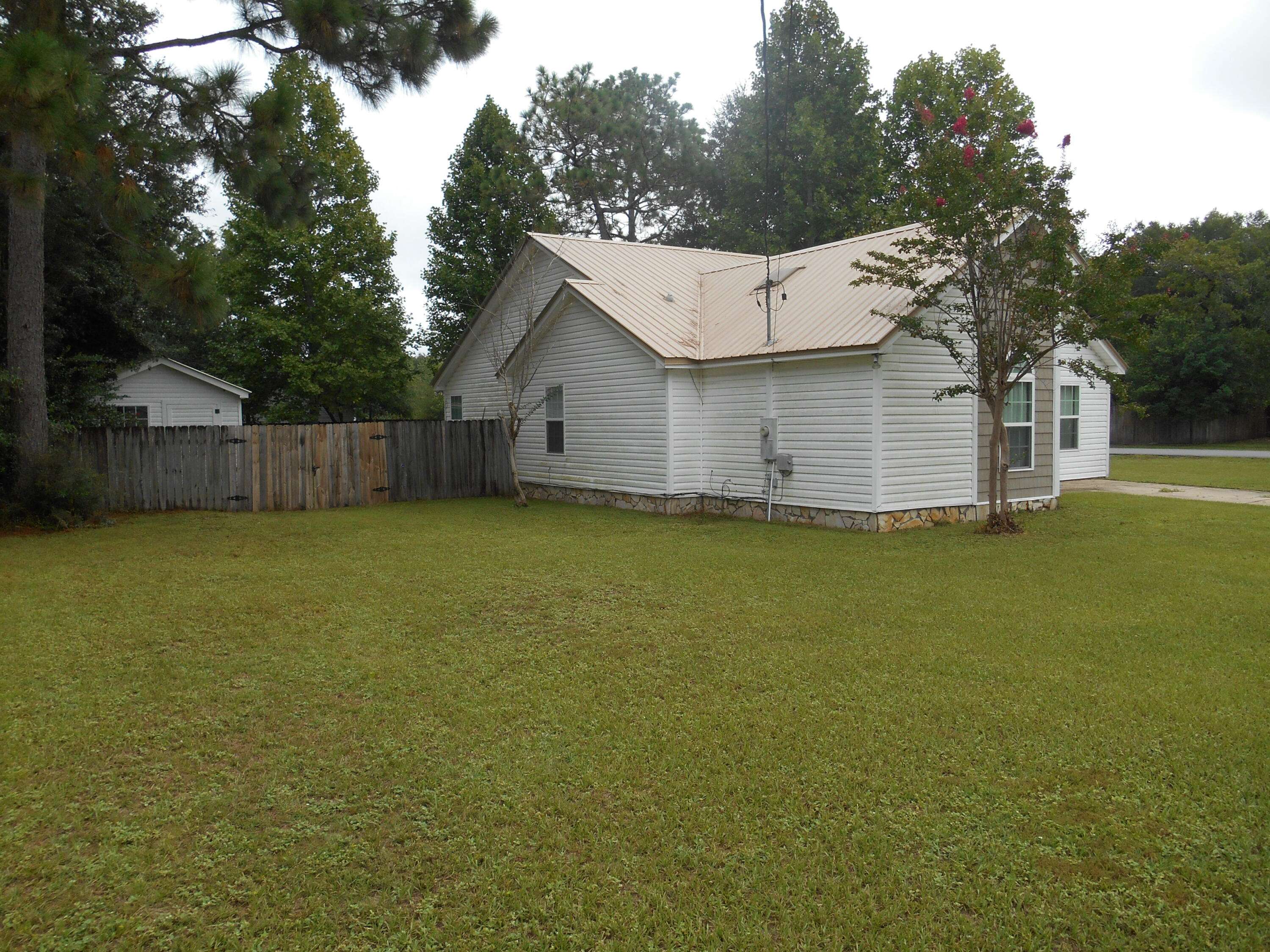 Crestview, FL 32539,415 Brown Place