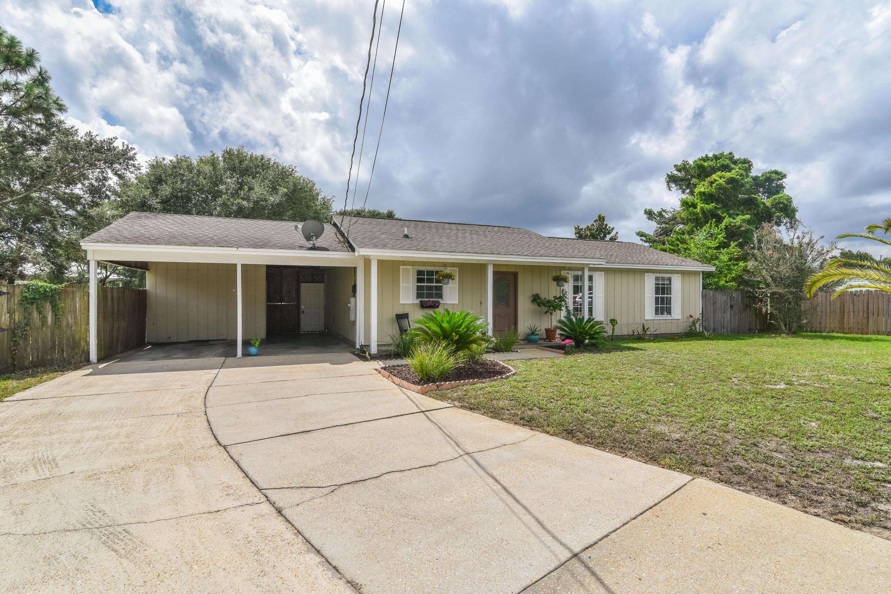 Gulf Breeze, FL 32563,4327 Lisa Court