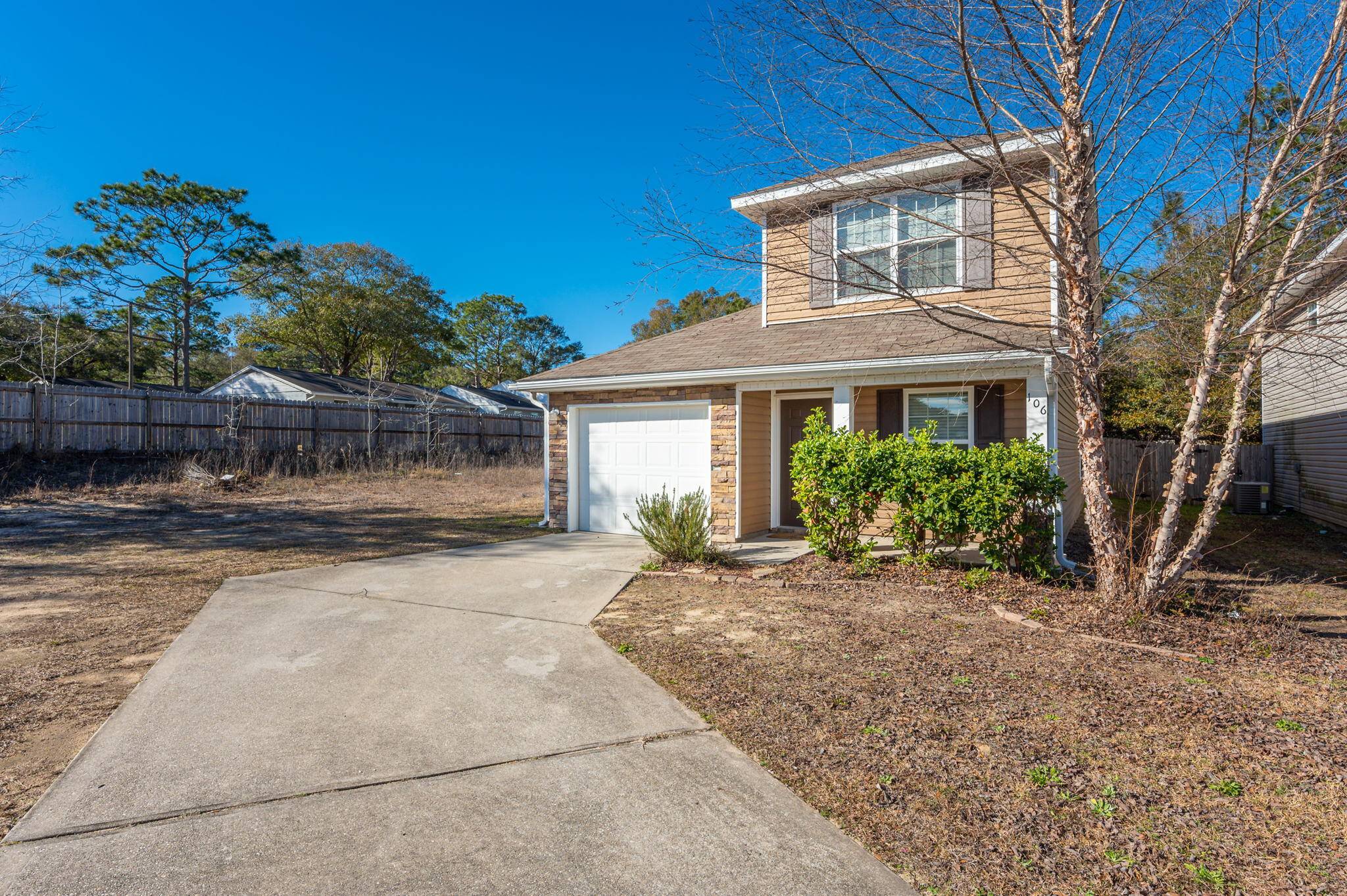 Crestview, FL 32539,106 Lear Court