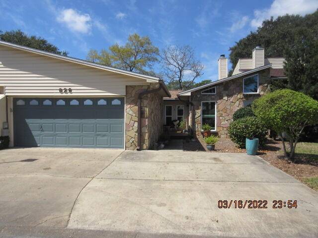 Fort Walton Beach, FL 32547,826 HOLBROOK Circle  #826