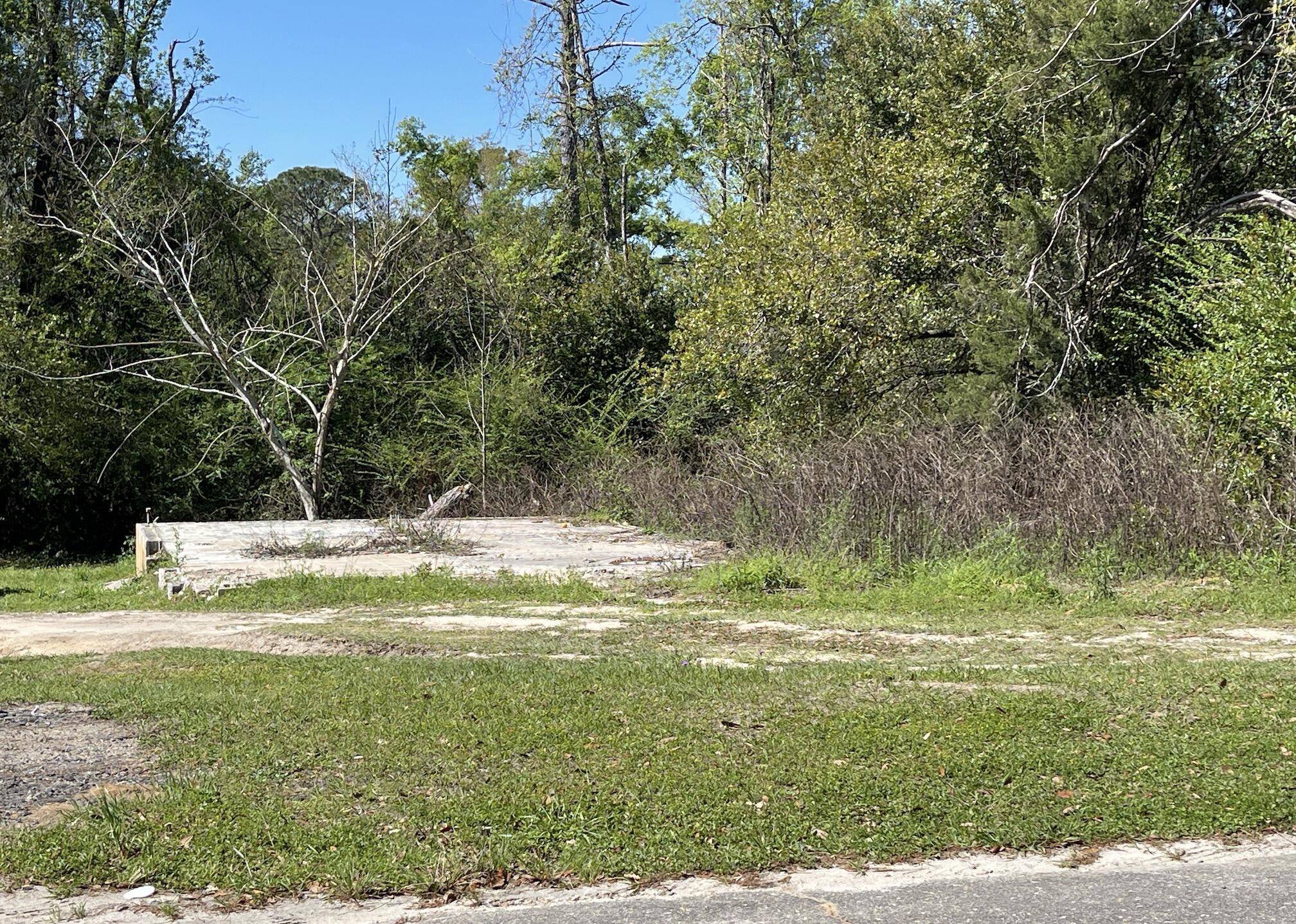 Marianna, FL 32446,2967 Sunset Drive