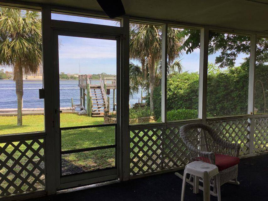 Fort Walton Beach, FL 32548,717 Sailfish Drive