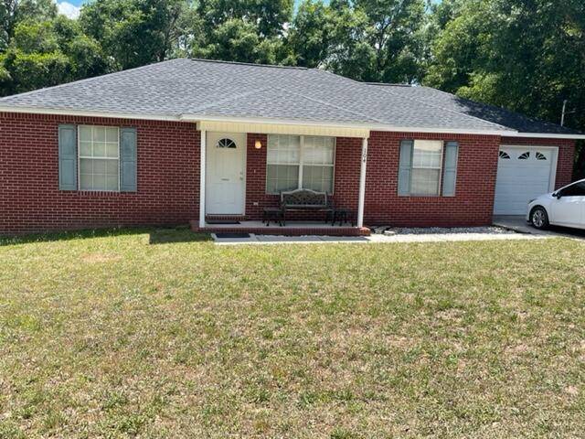 Crestview, FL 32536,104 Jeff Drive