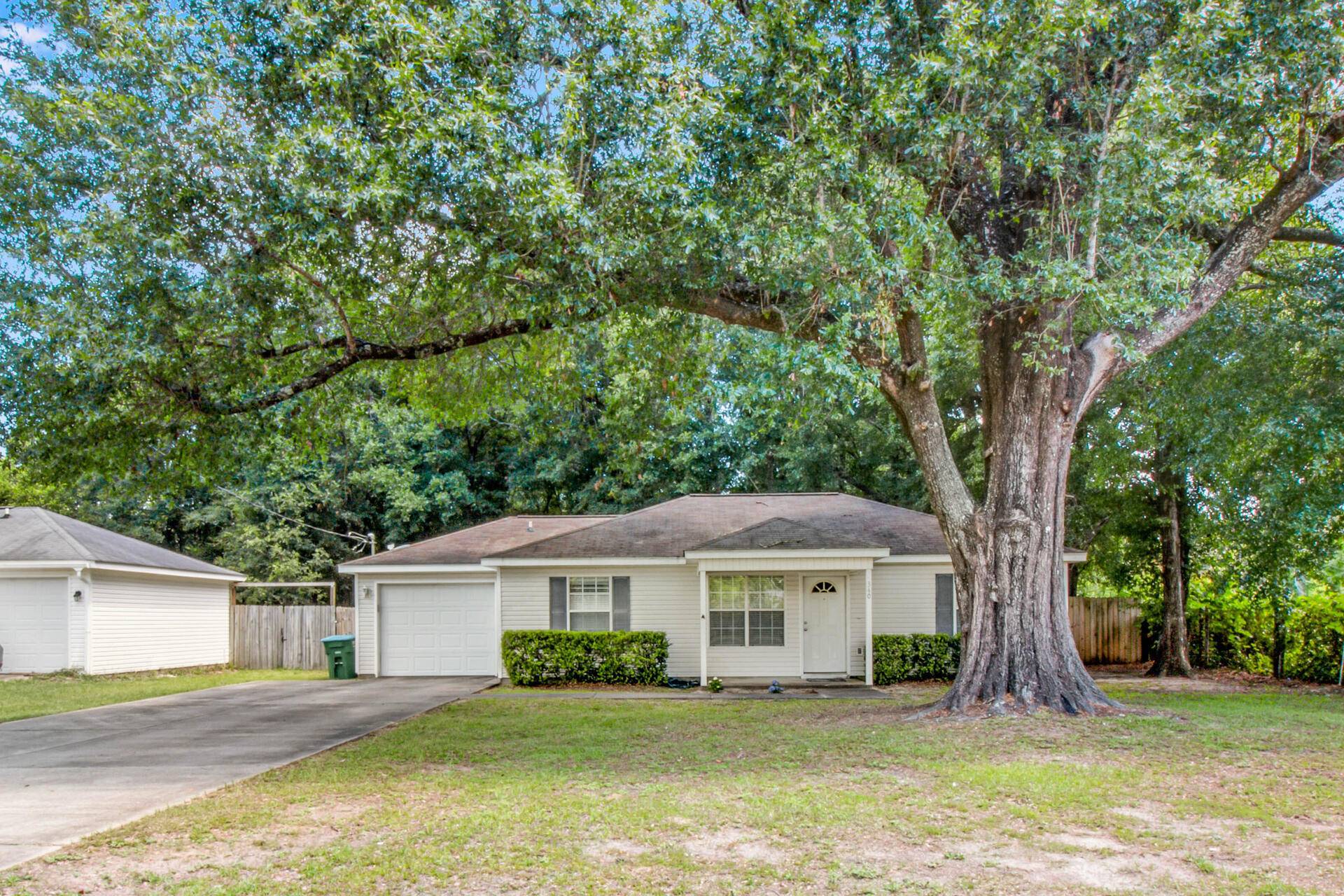 Crestview, FL 32536,340 W 1st Avenue