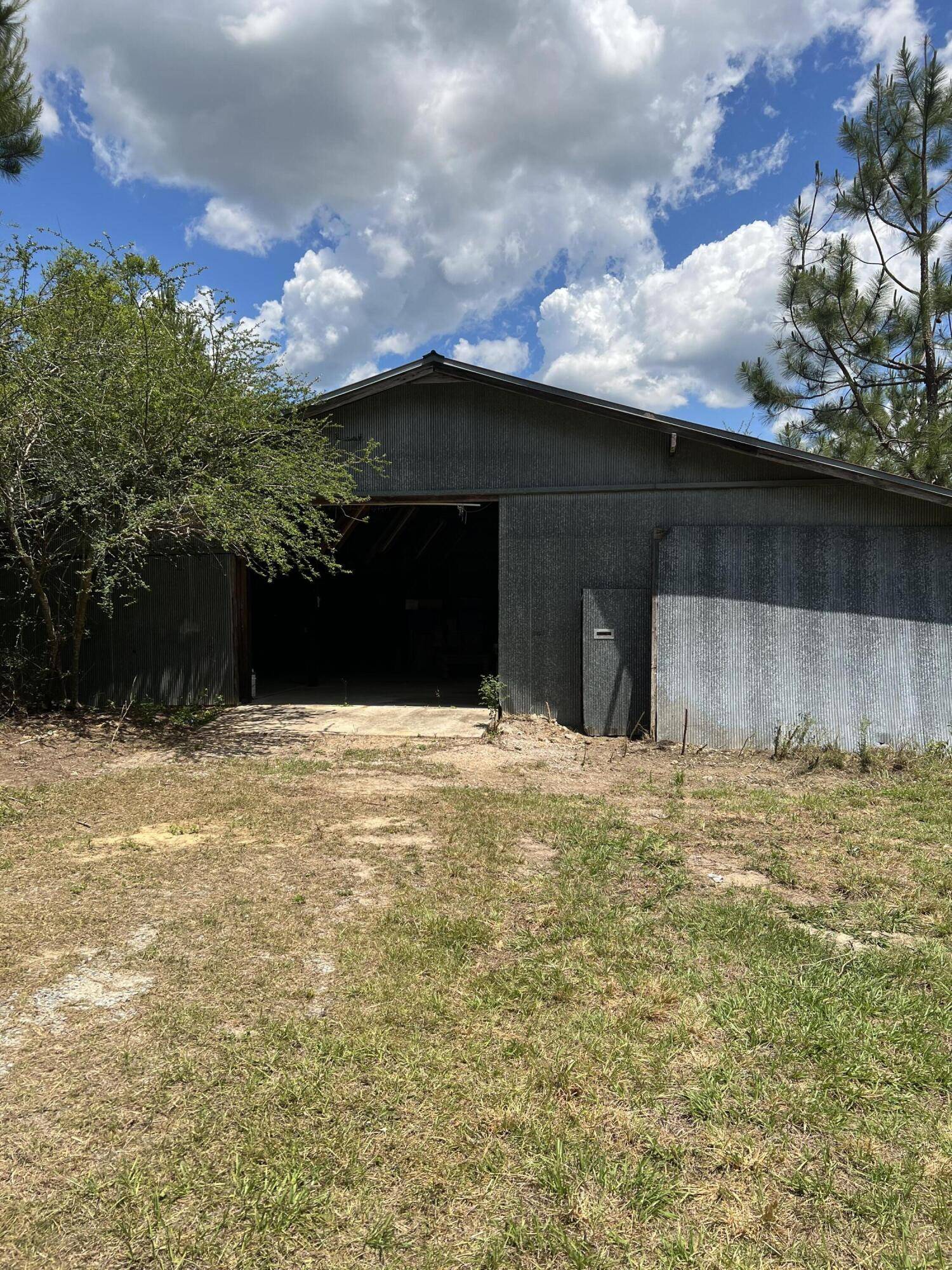 Laurel Hill, FL 32567,6933 Bill Lundy Road