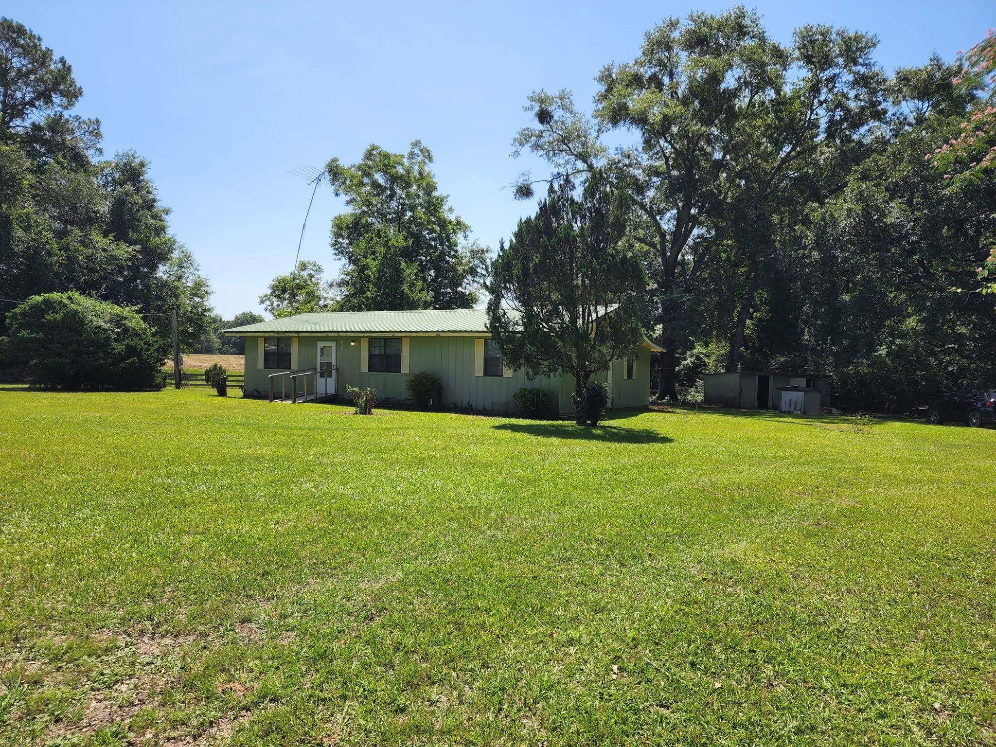 Westville, FL 32464,6136 ST HWY 2 E