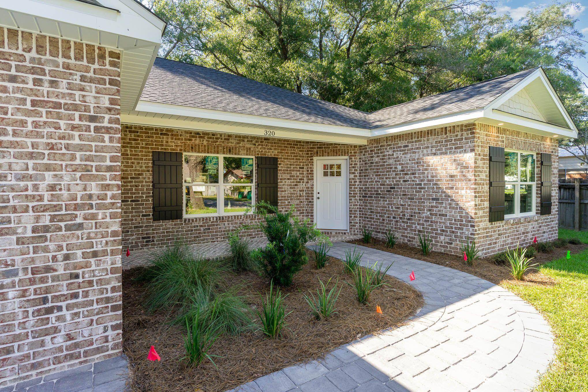 Niceville, FL 32578,320 N Cedar Avenue