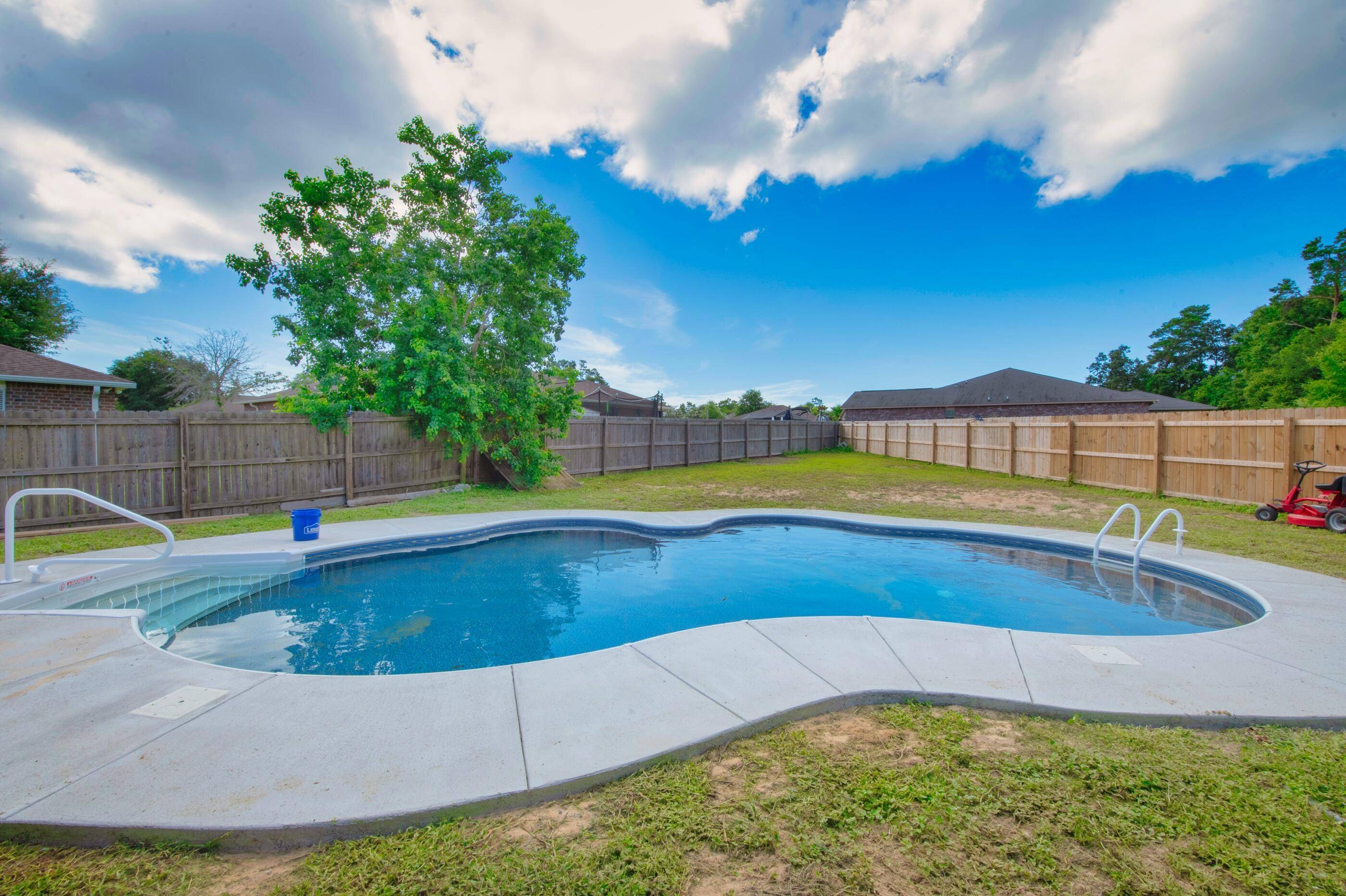 Navarre, FL 32566,2987 Ensenada Court