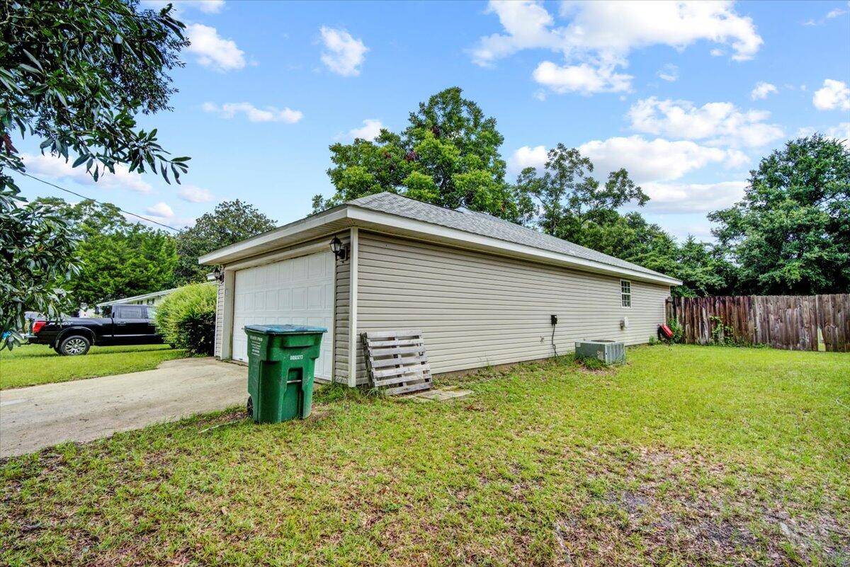 Crestview, FL 32539,2873 Aplin Road