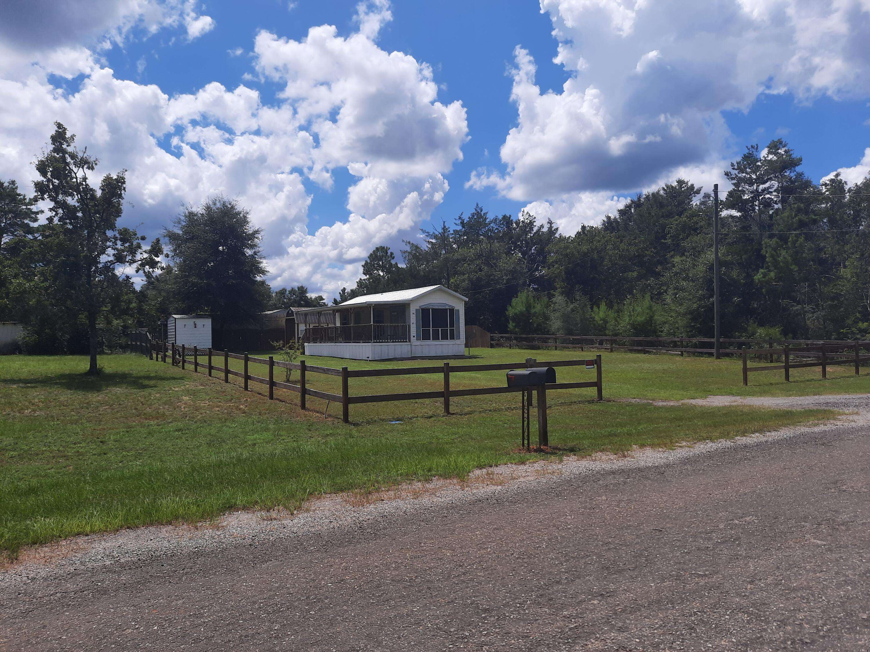 Defuniak Springs, FL 32433,81 W Cypress Avenue